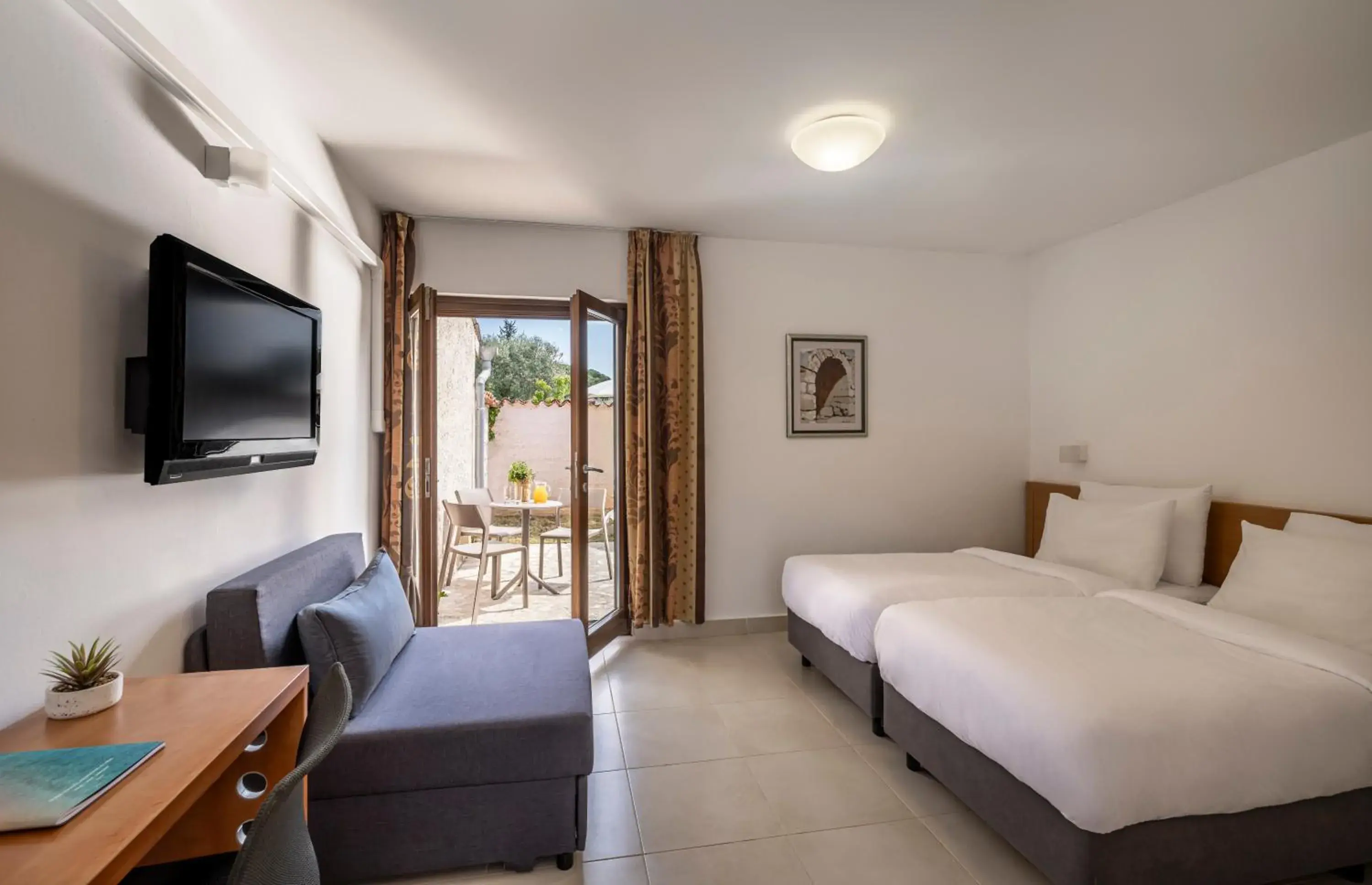 Standard Twin Room with Sofa in Maistra Select Villas Rubin Resort Standard Twin Room with Sofa in Maistra Select Villas Rubin Resort