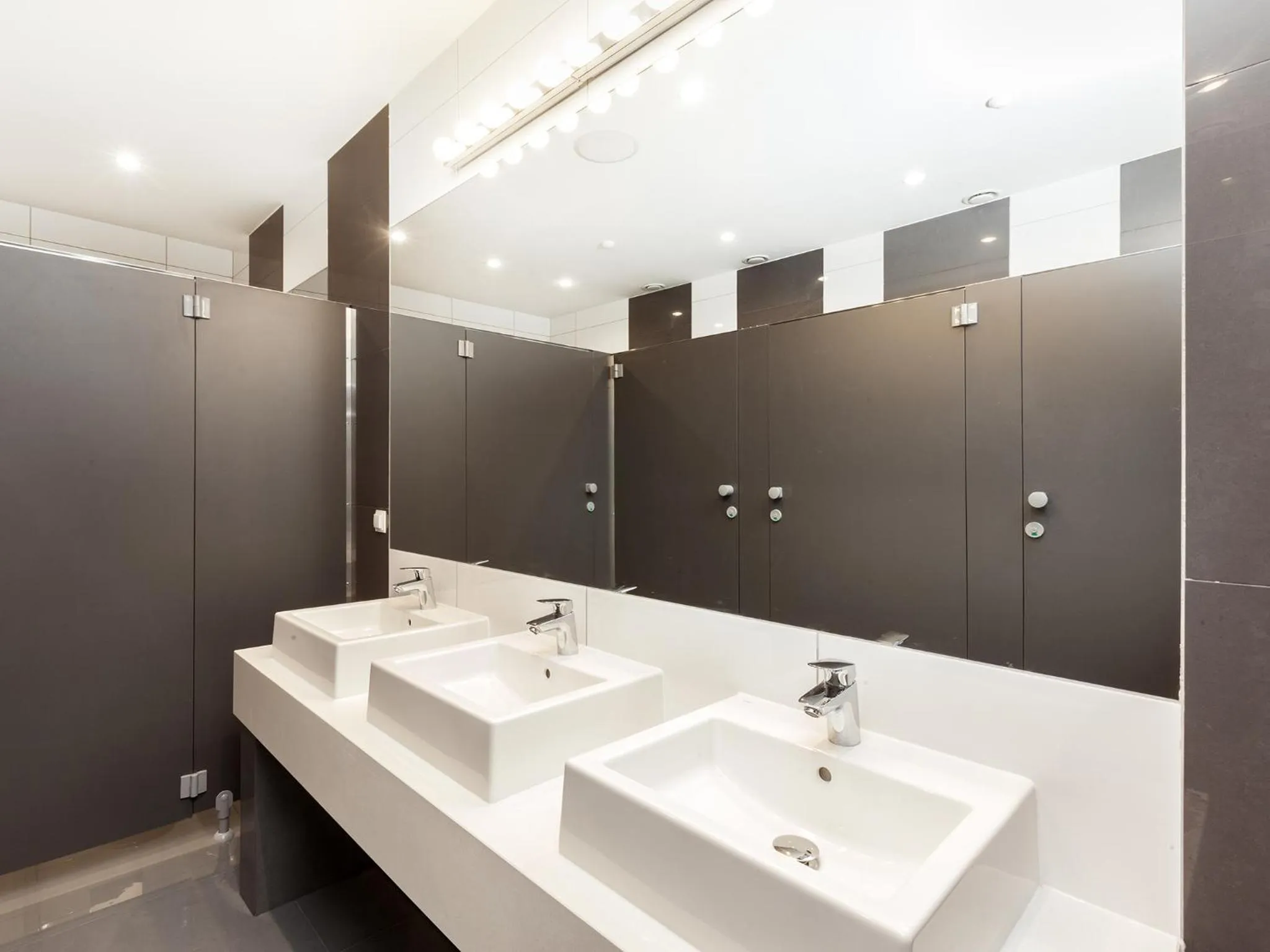 Bathroom in Cinema Hostel