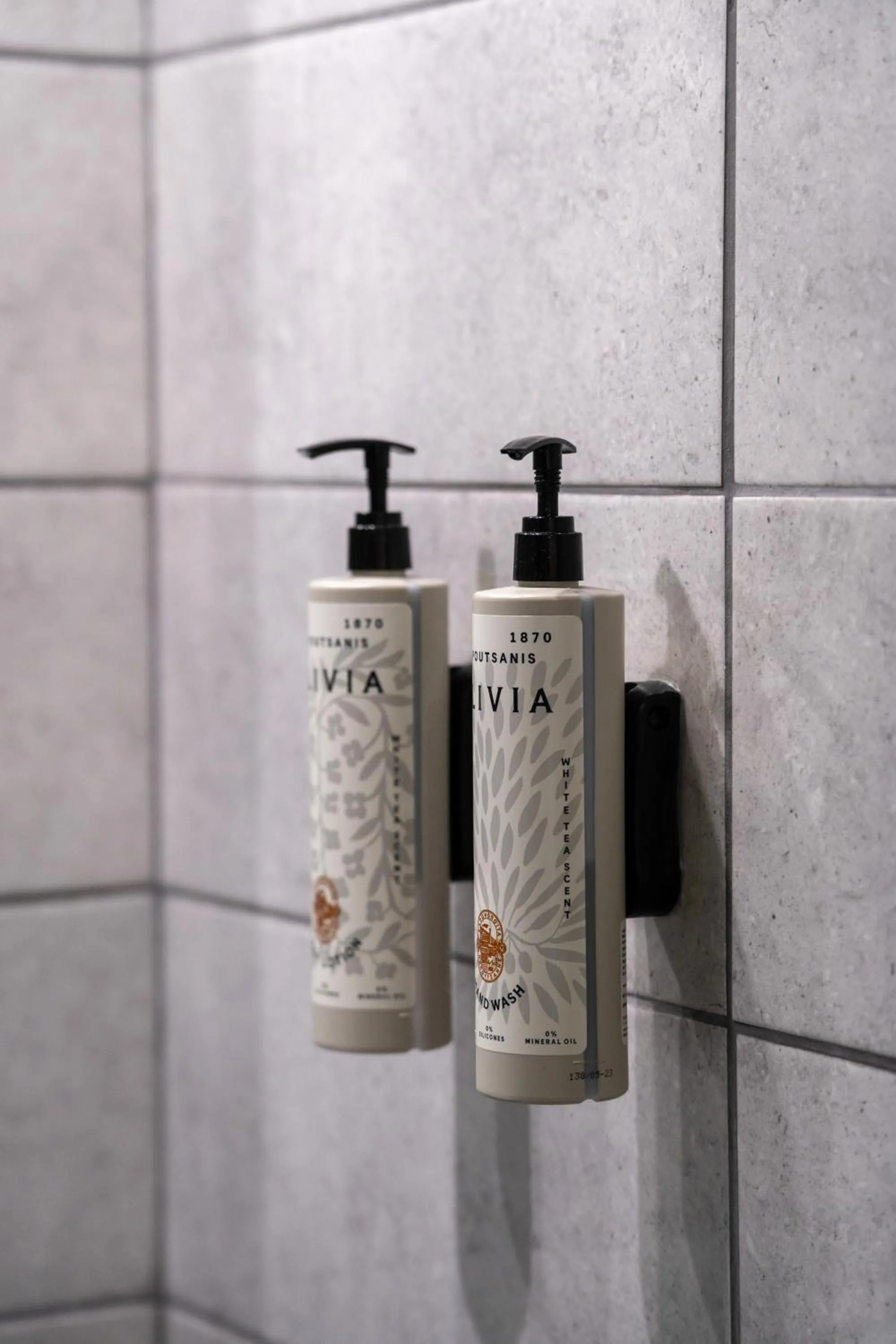 Bathroom in La Luna Hotel