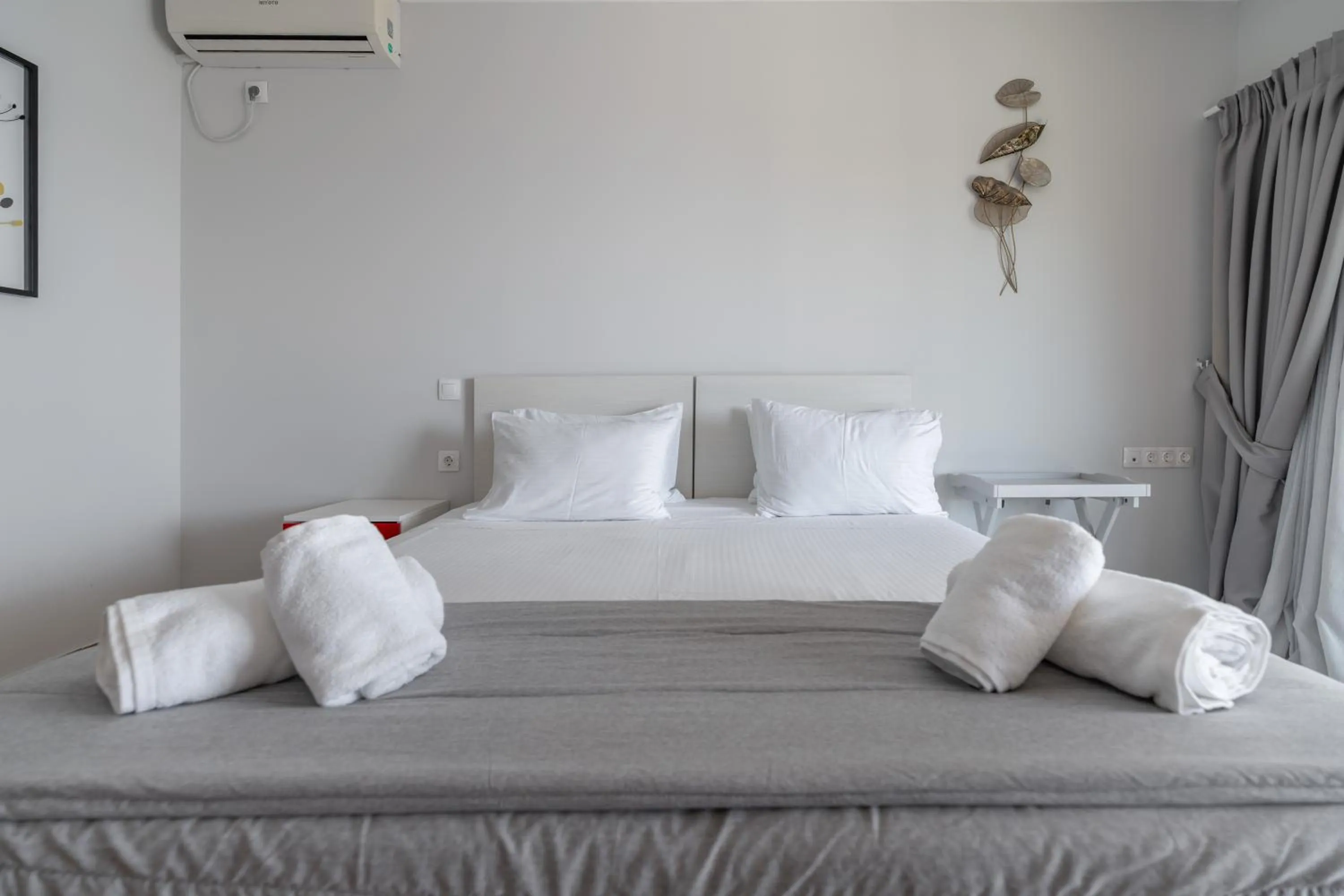 Bed in La Luna Hotel