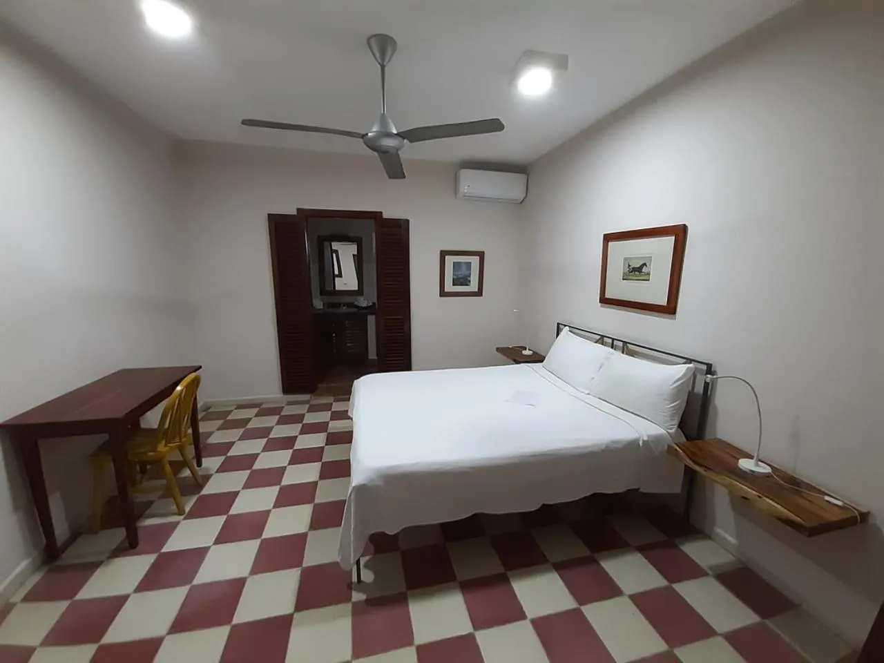 Bed in Villa Carolina Bed and Breakfast