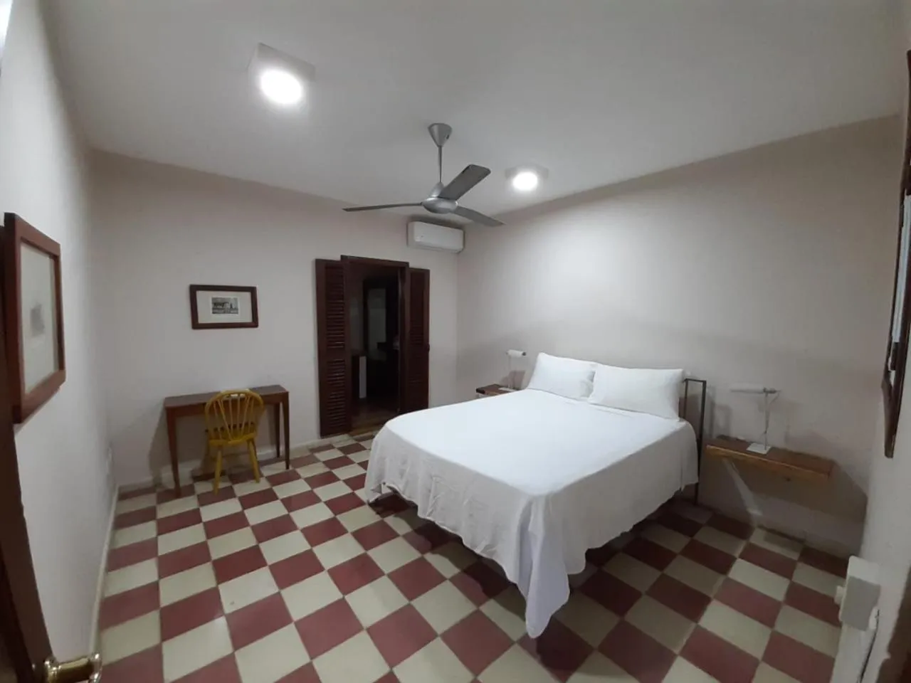 Bed in Villa Carolina Bed and Breakfast