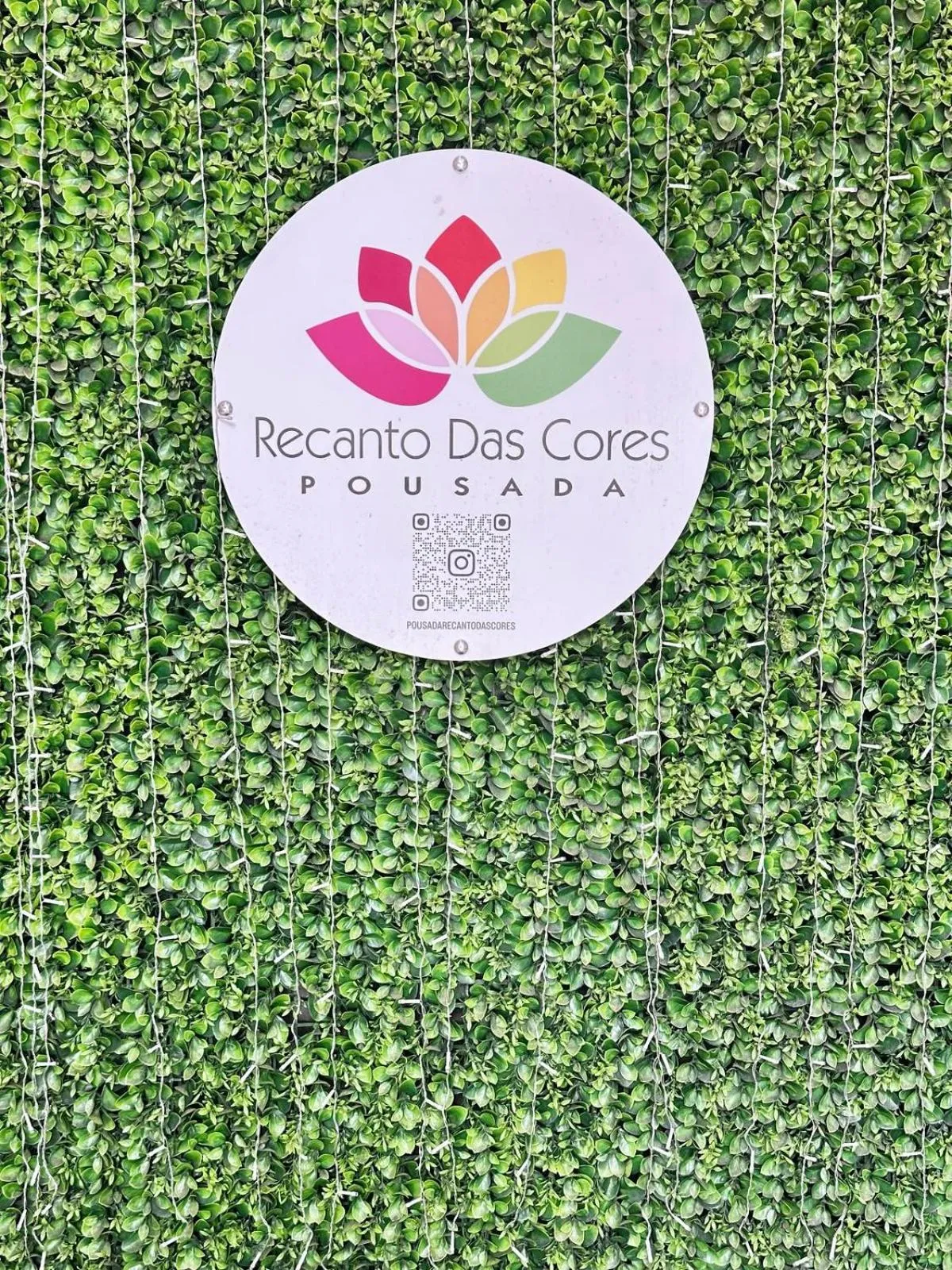 Property logo or sign in Pousada Recanto das Cores