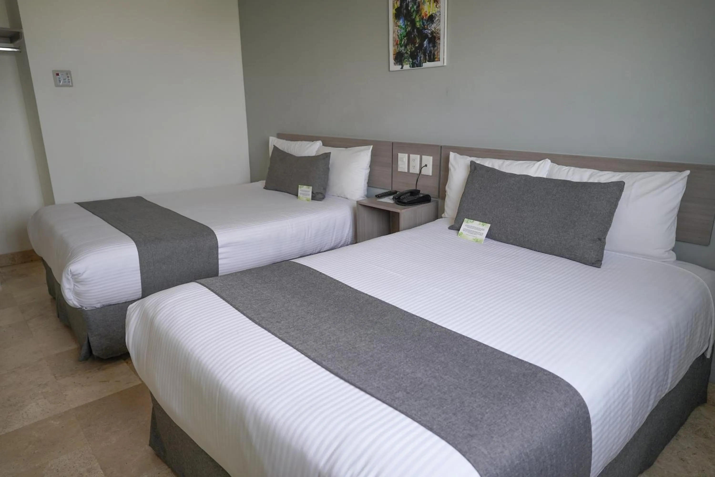 Family, Bed in SR Hotel