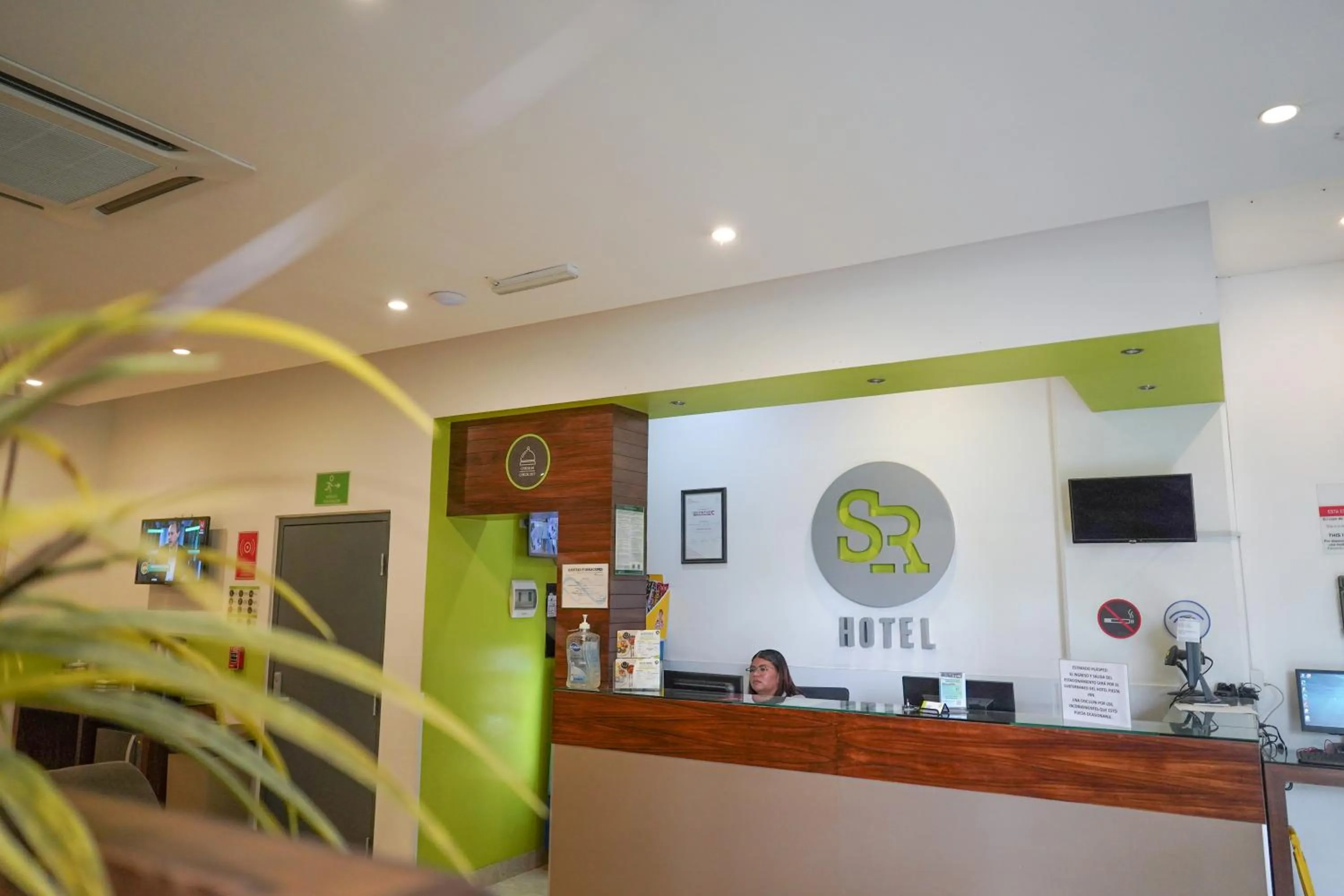 Lobby or reception in SR Hotel