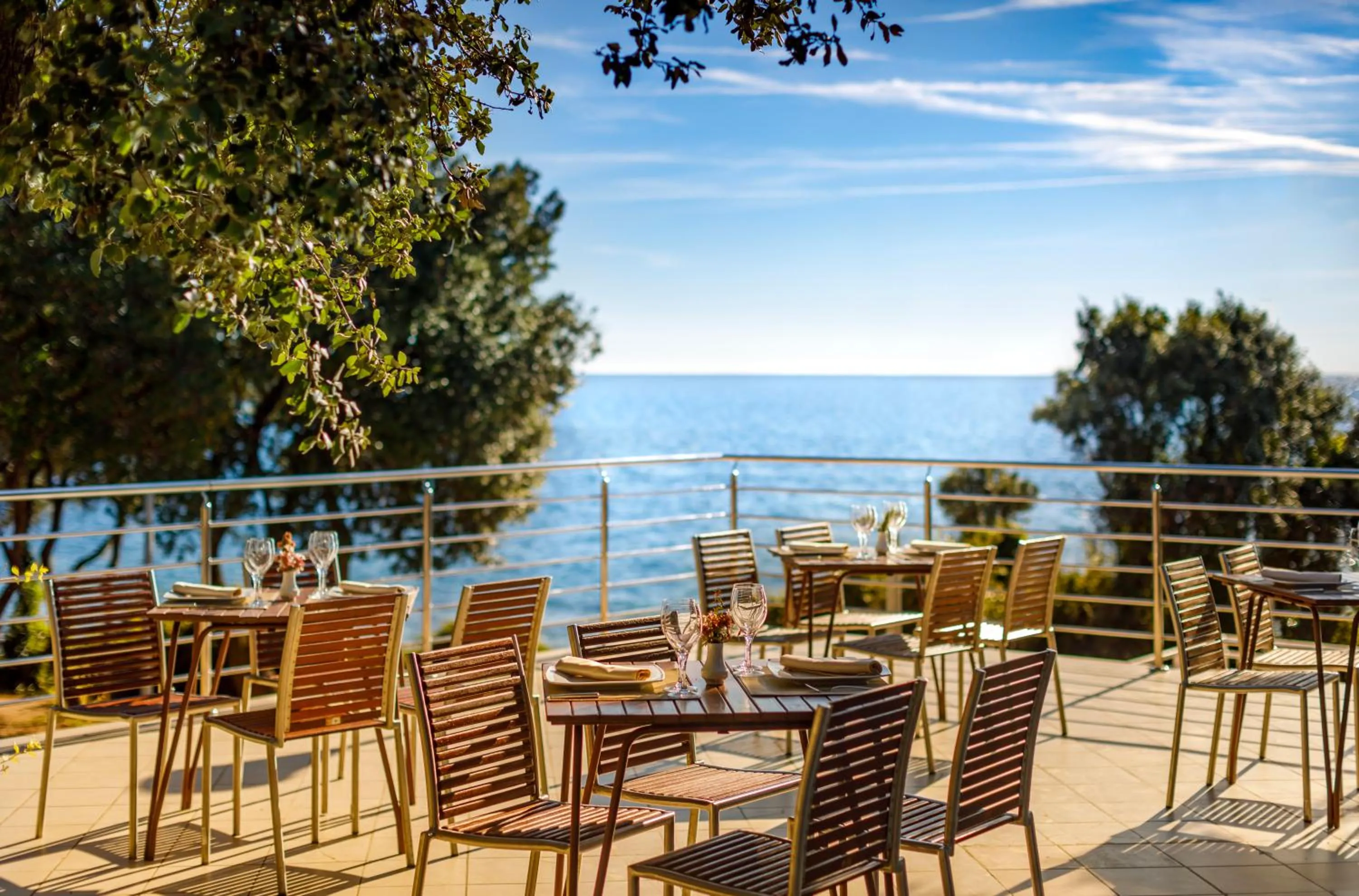 Restaurant/places to eat in Maistra Select Amarin Resort