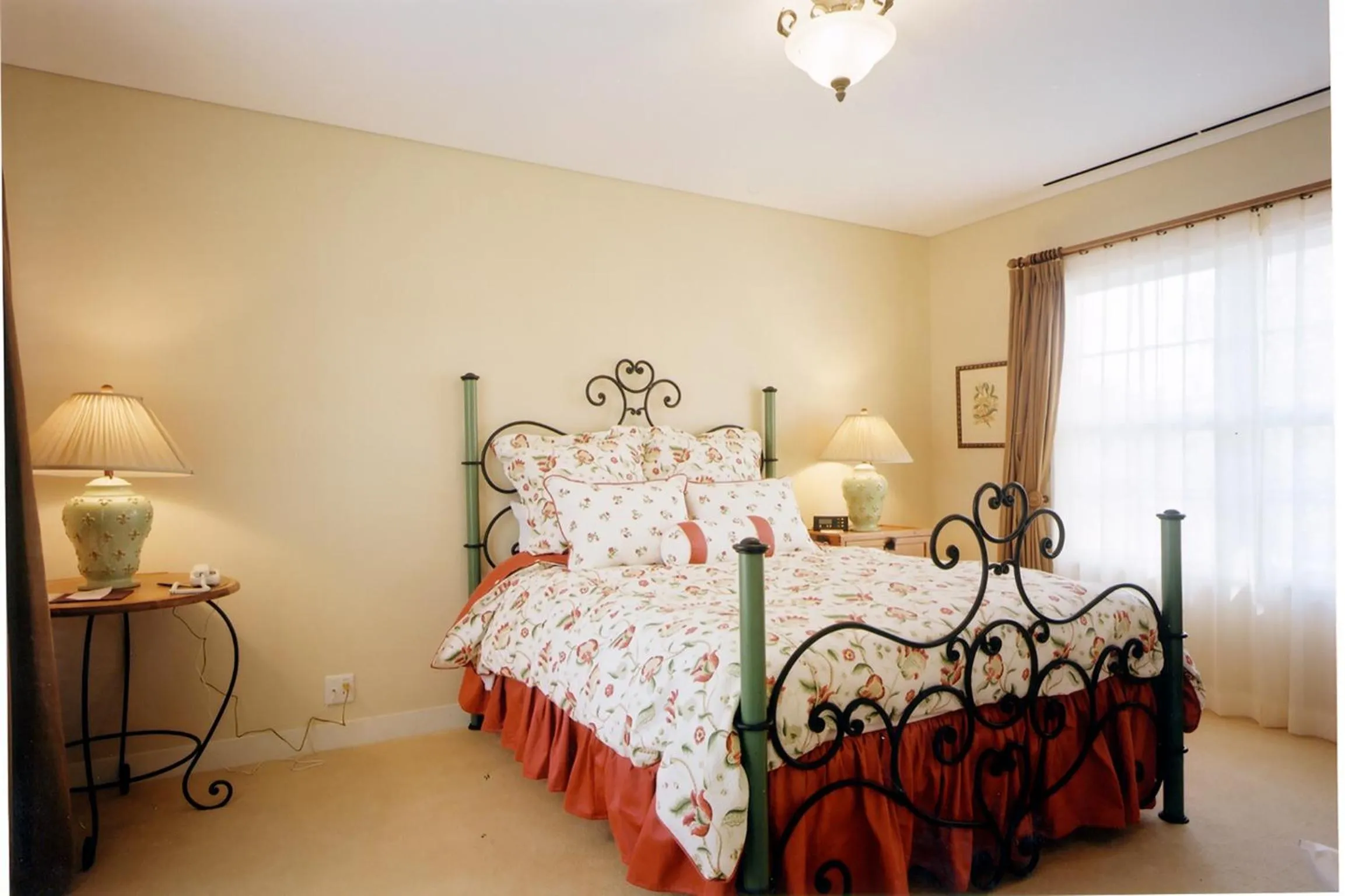 Bed in Forest Hills Garden