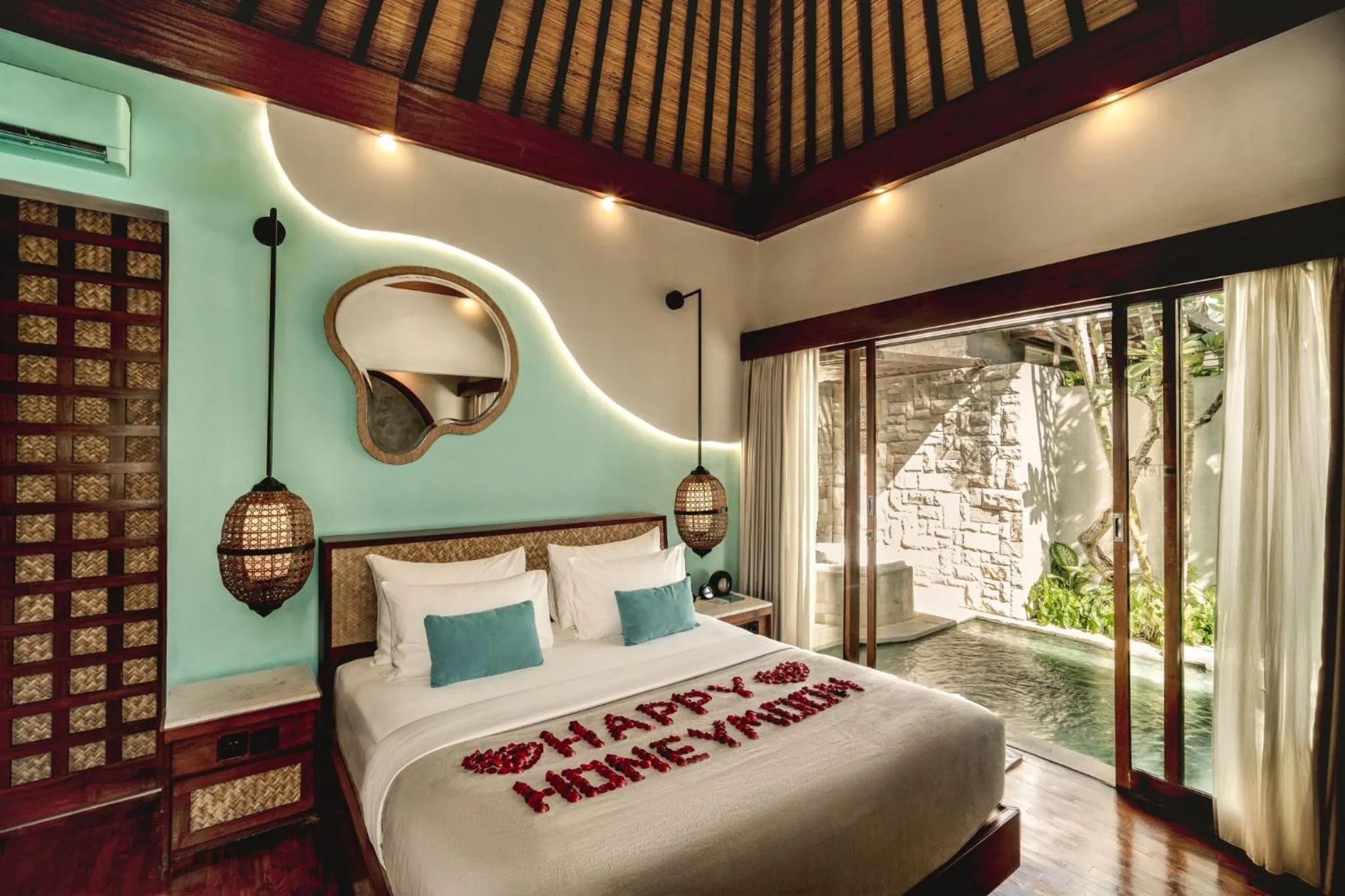 Bedroom, Bed in Aksari Villa Seminyak by Ini Vie Hospitality