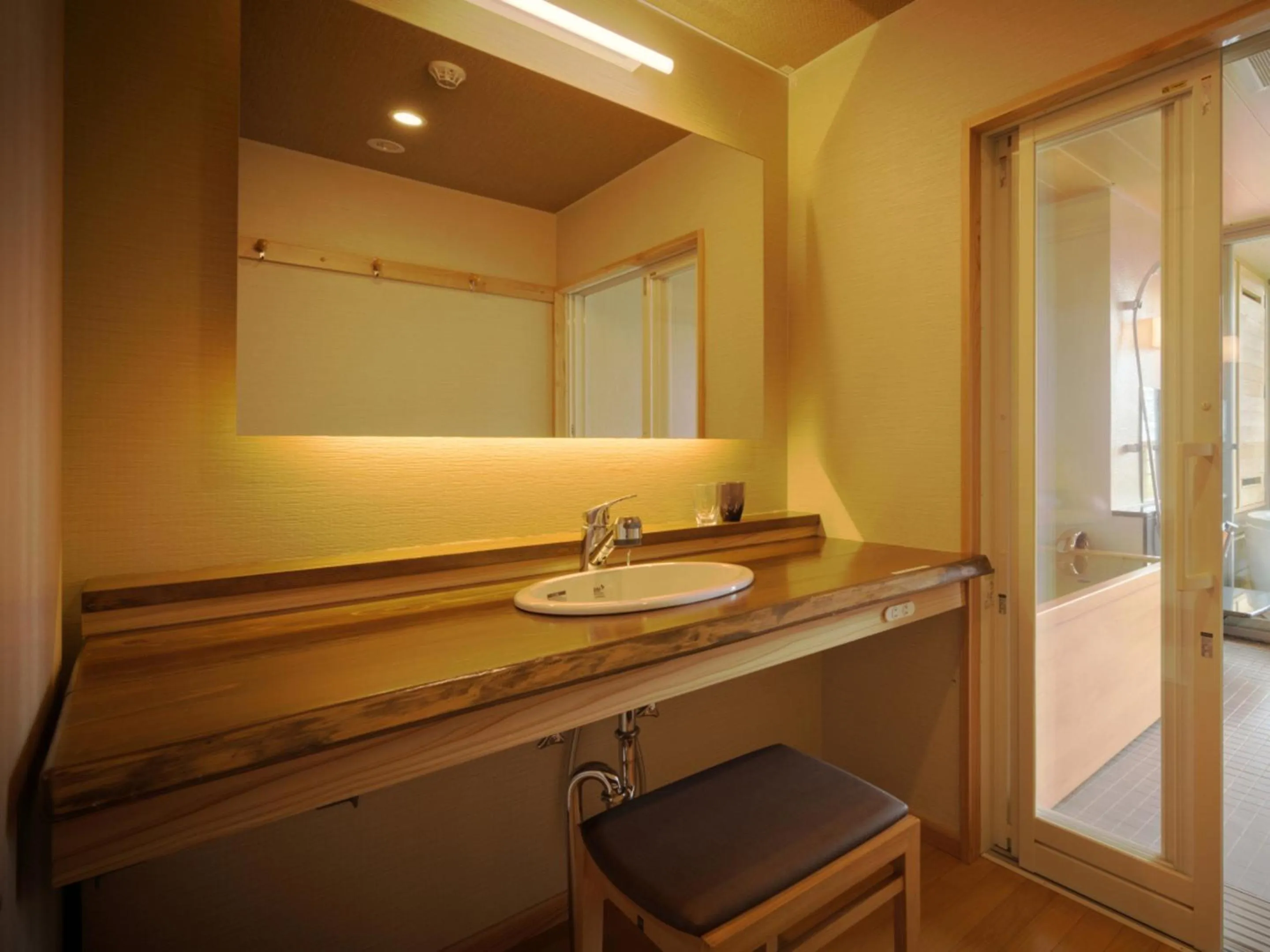 Area and facilities in Nagisatei Taroan