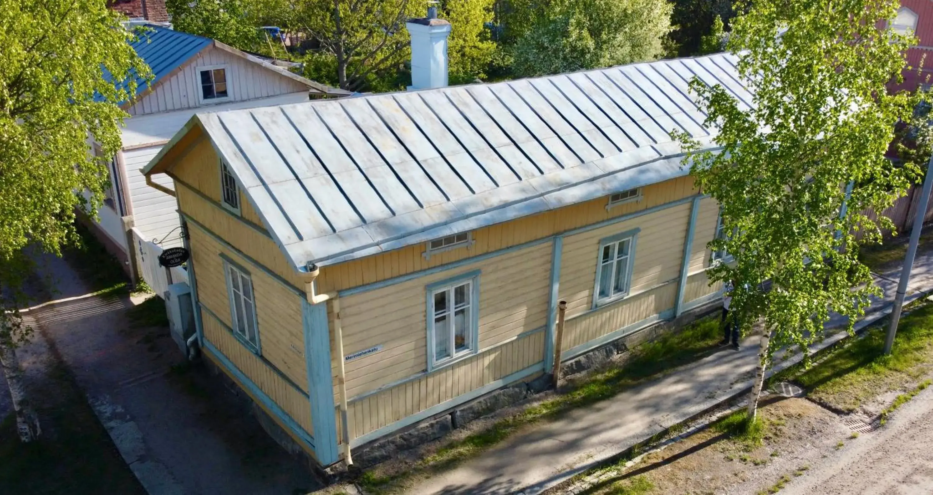 Kirkkokadun Amanda ja Olga Kirkkokadun Amanda ja Olga