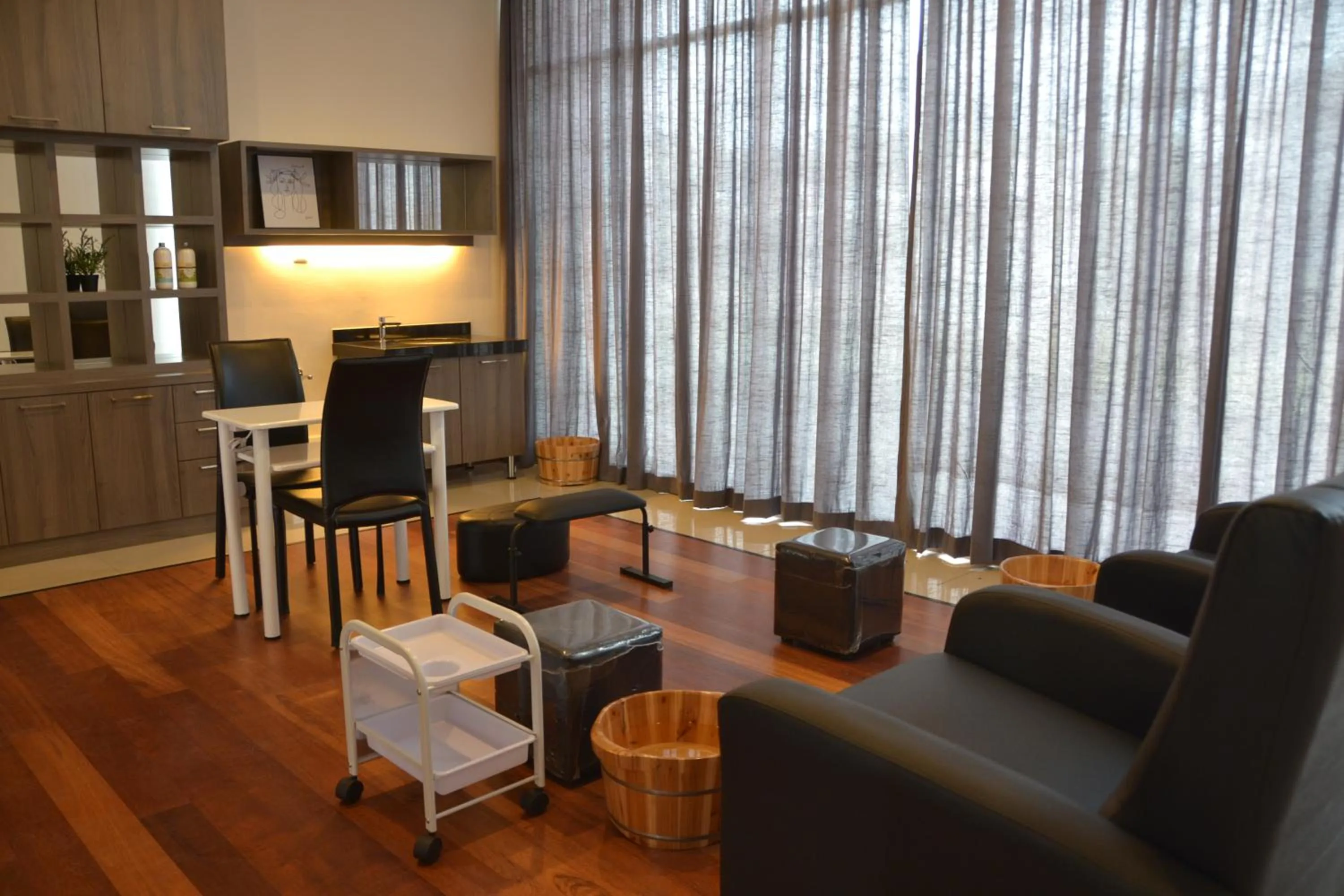 Massage in Meru Suites at Meru Valley Resort