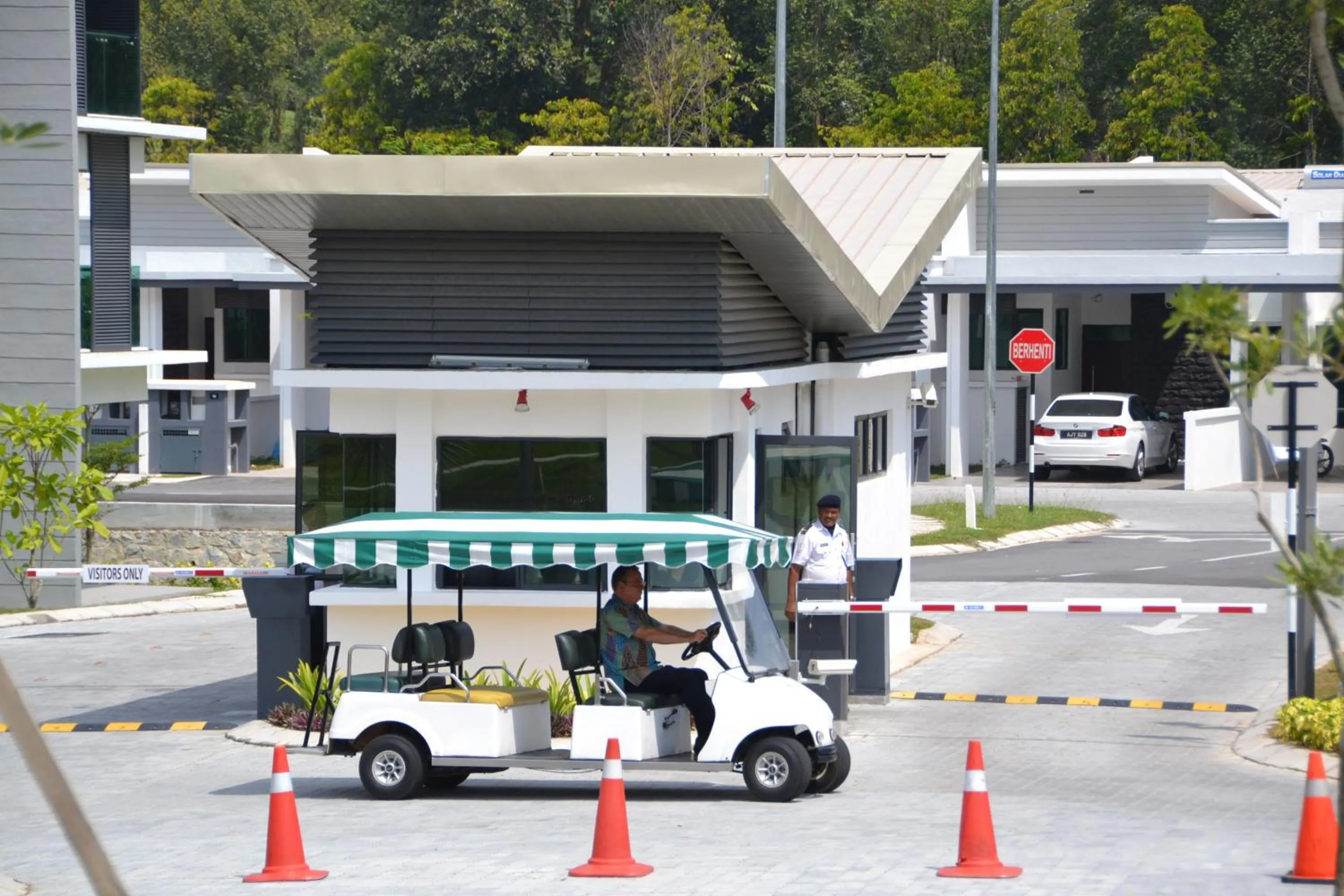 Facade/entrance in Meru Suites at Meru Valley Resort