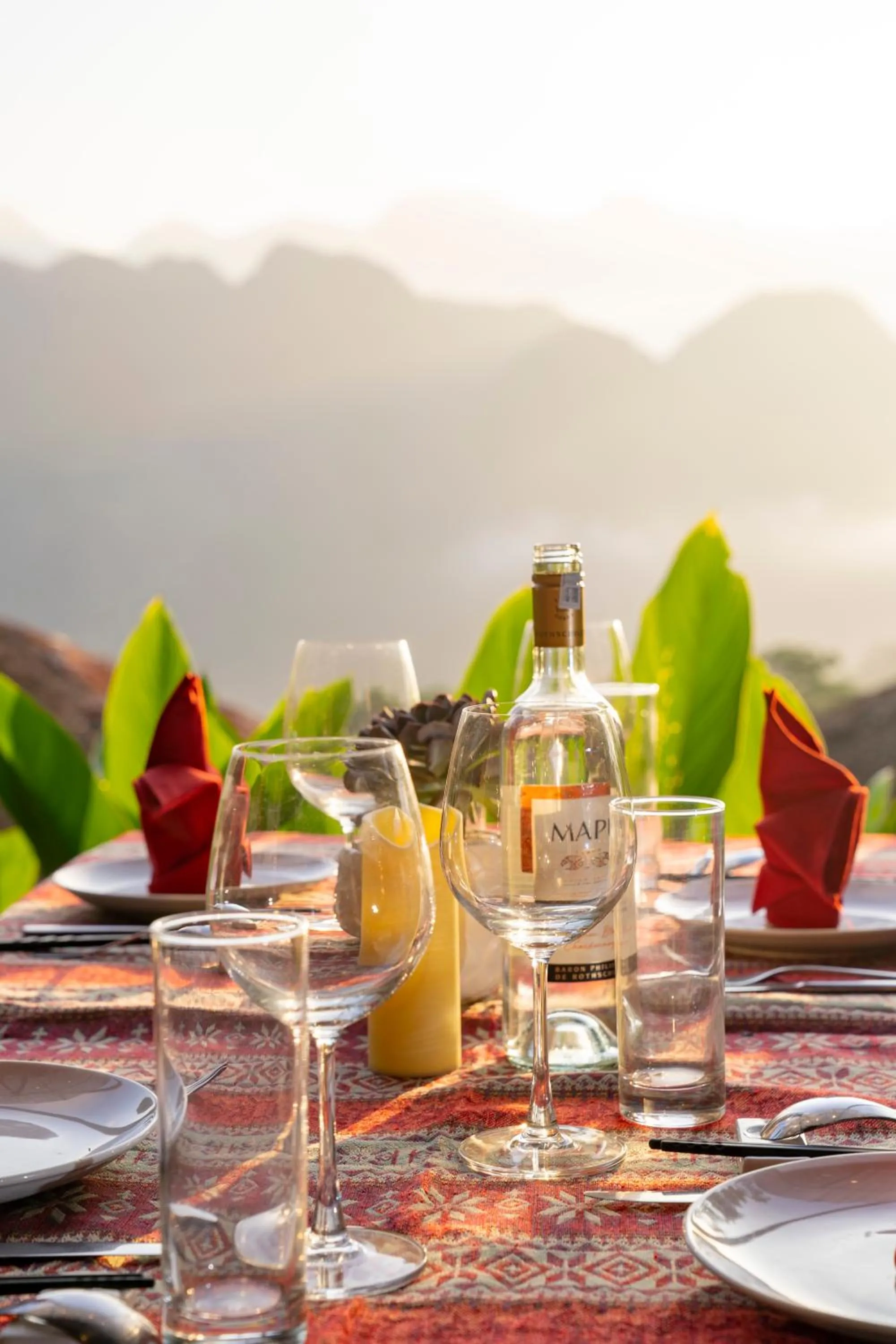 Restaurant/places to eat in Puluong Retreat