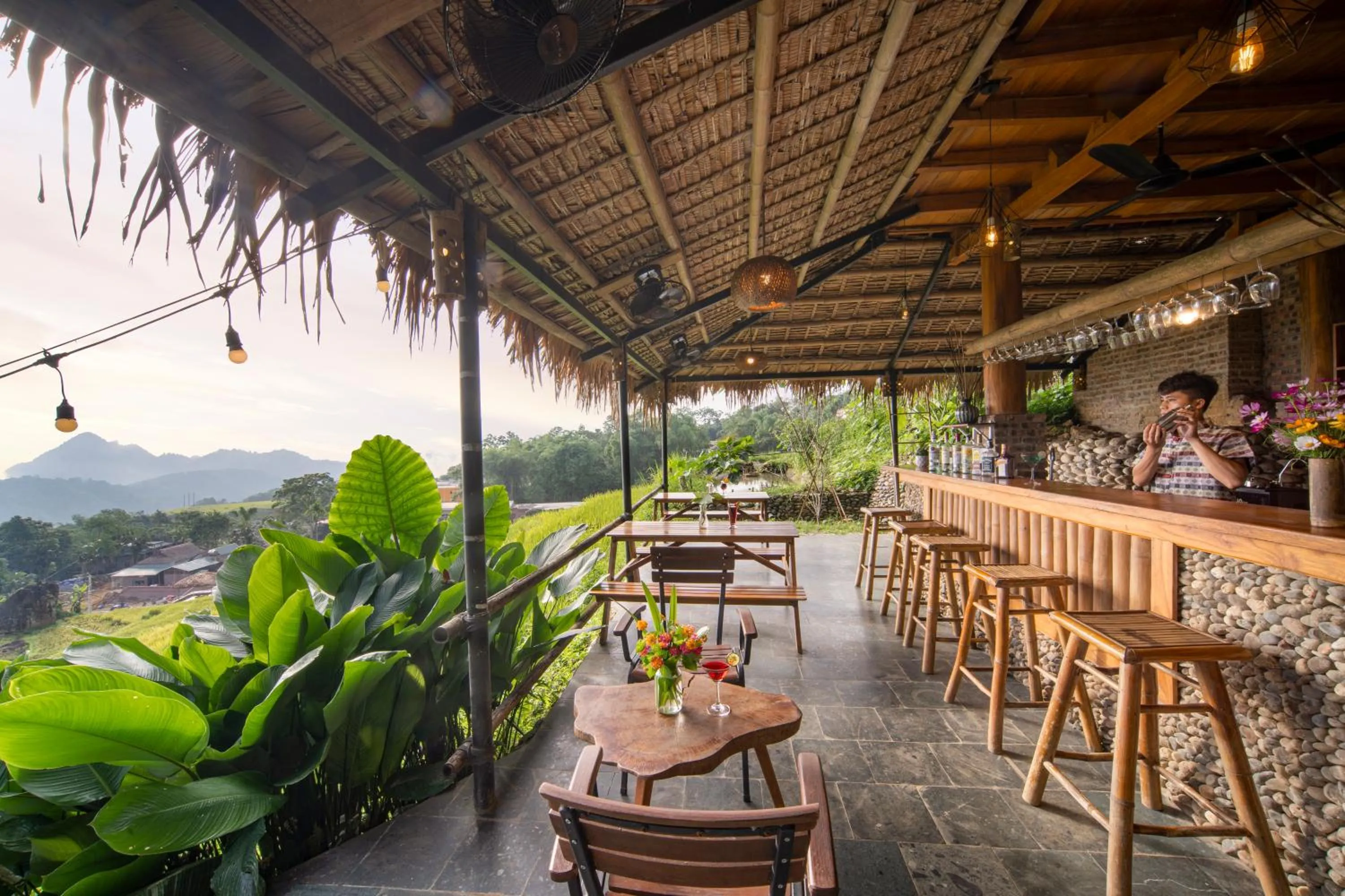 Lounge or bar in Puluong Retreat