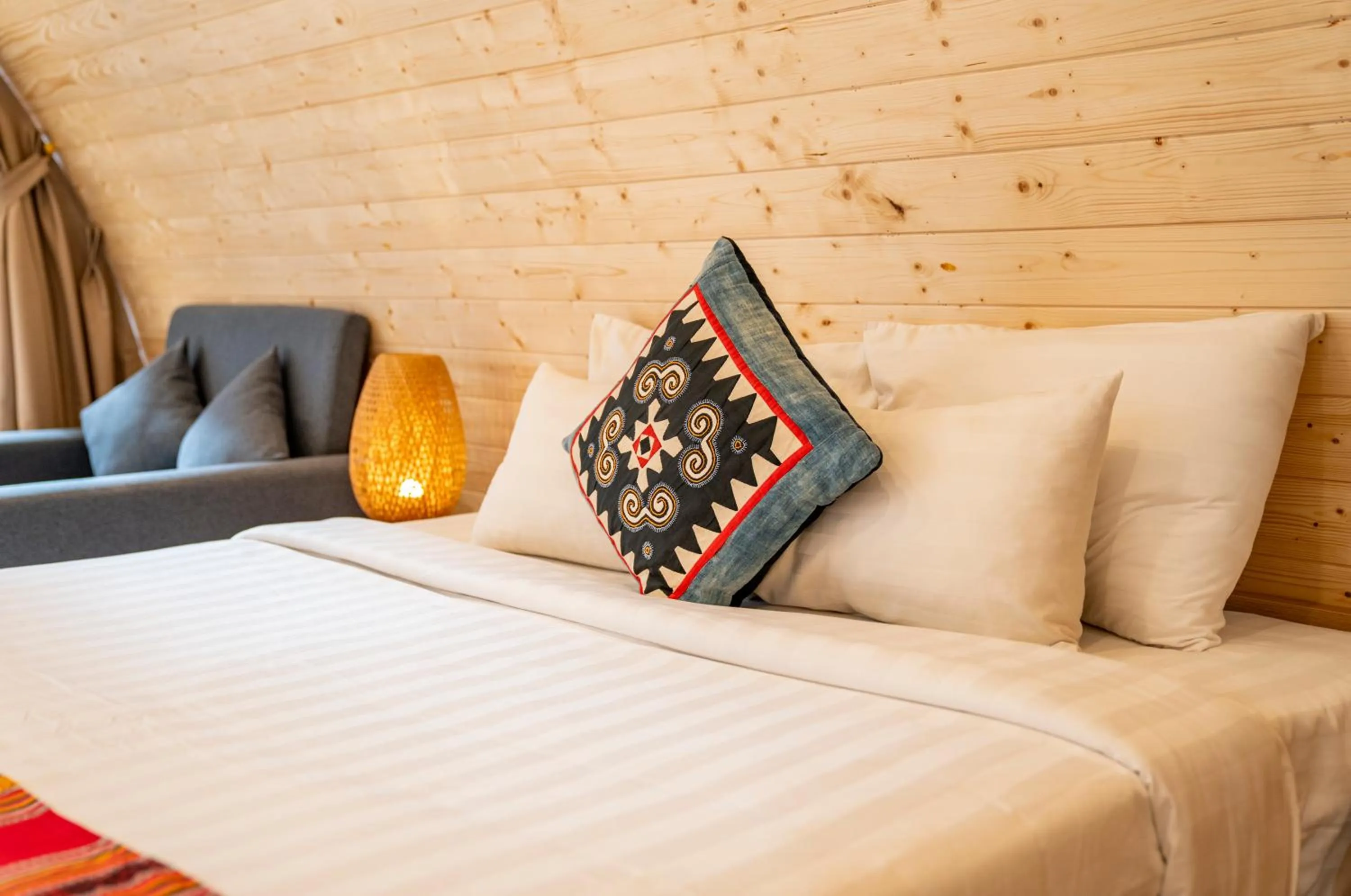 Bed in Puluong Retreat