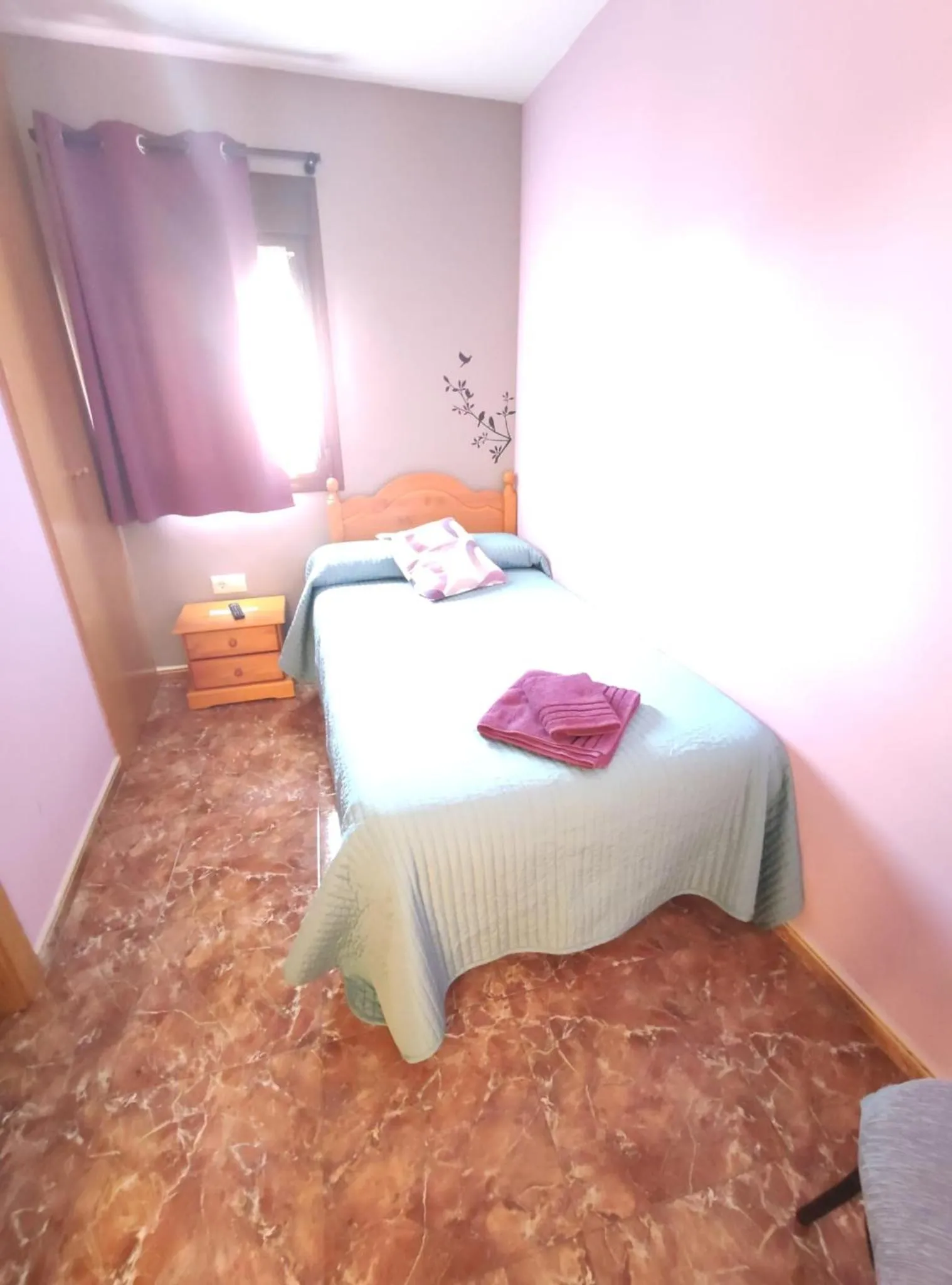 Bedroom, Bed in Hostal El Bodegon