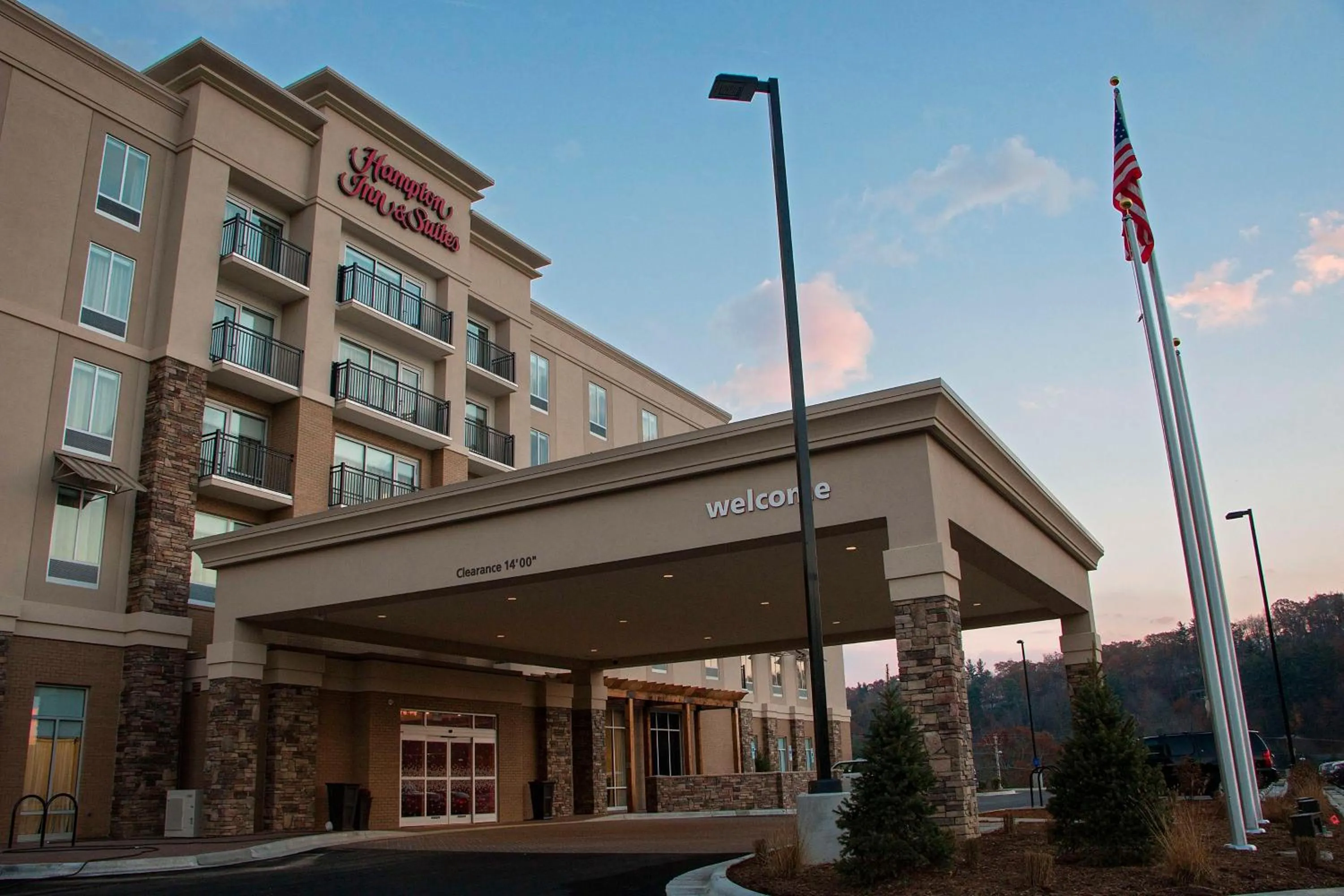 Property building in Hampton Inn & Suites Boone, Nc