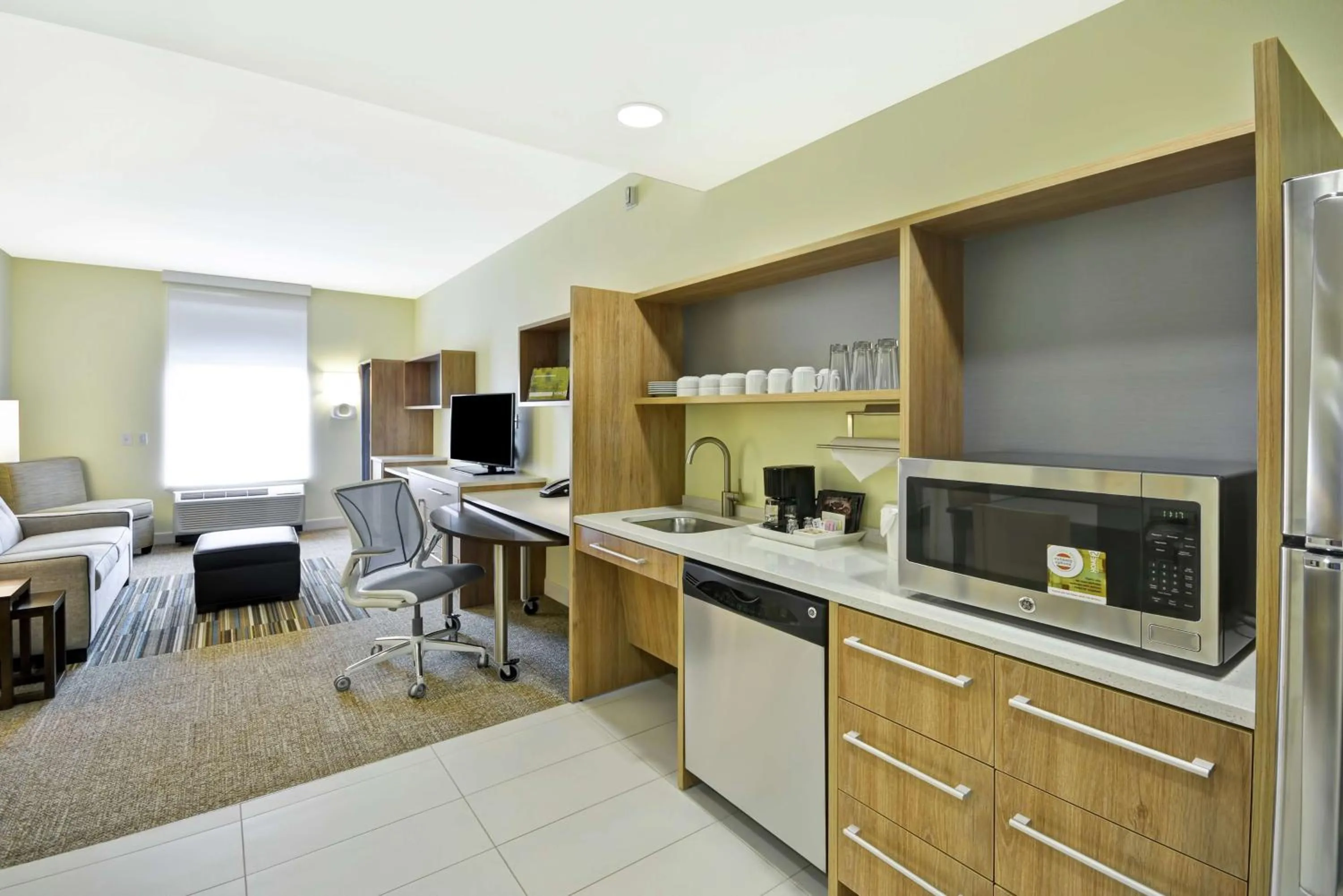 Kitchen or kitchenette in Home2 Suites By Hilton Dallas Addison