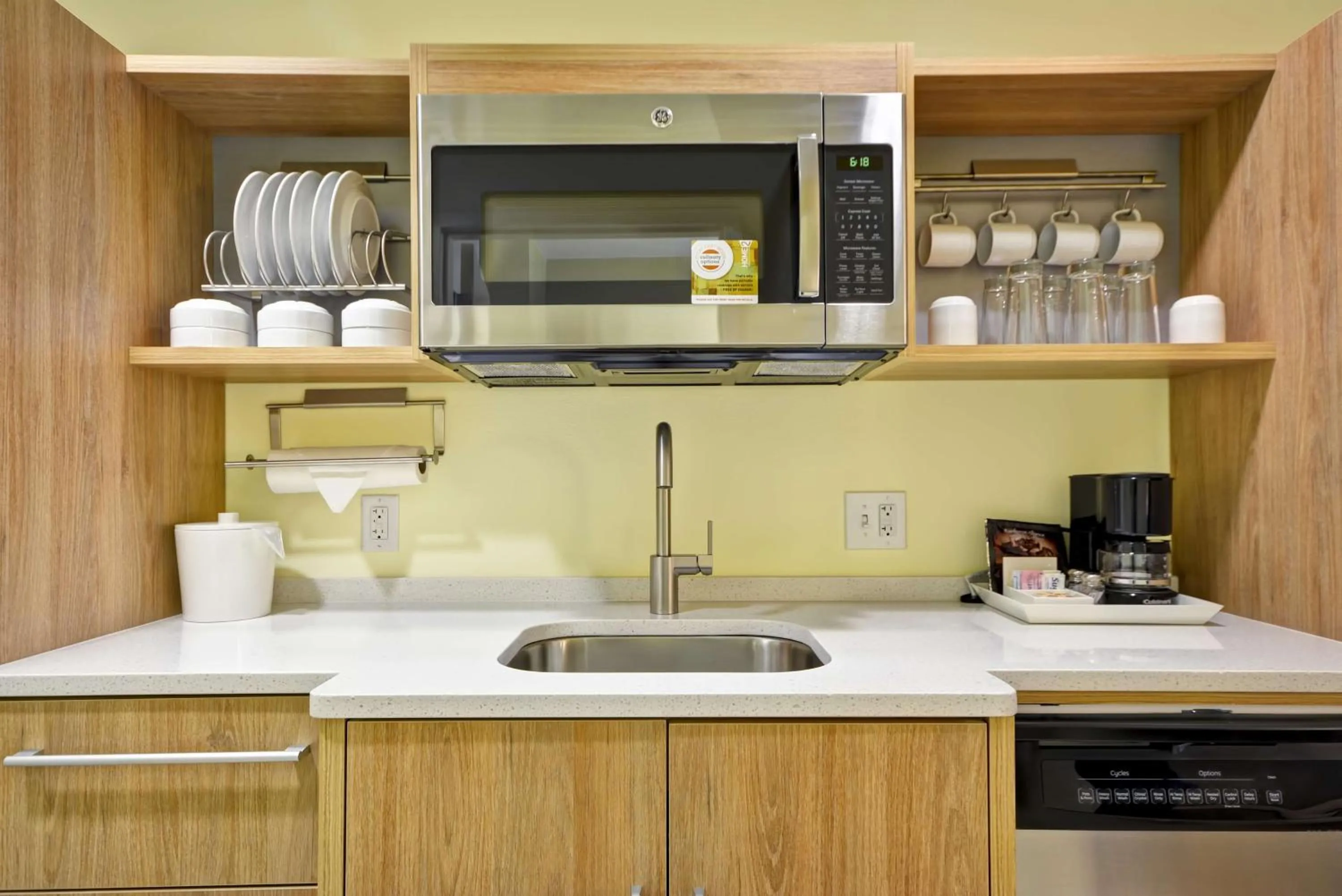 Kitchen or kitchenette in Home2 Suites By Hilton Dallas Addison