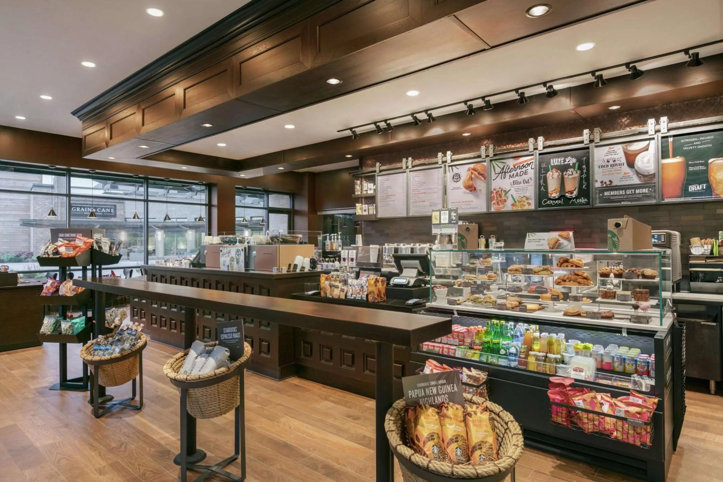 Restaurant/places to eat in Embassy Suites By Hilton Berkeley Heights