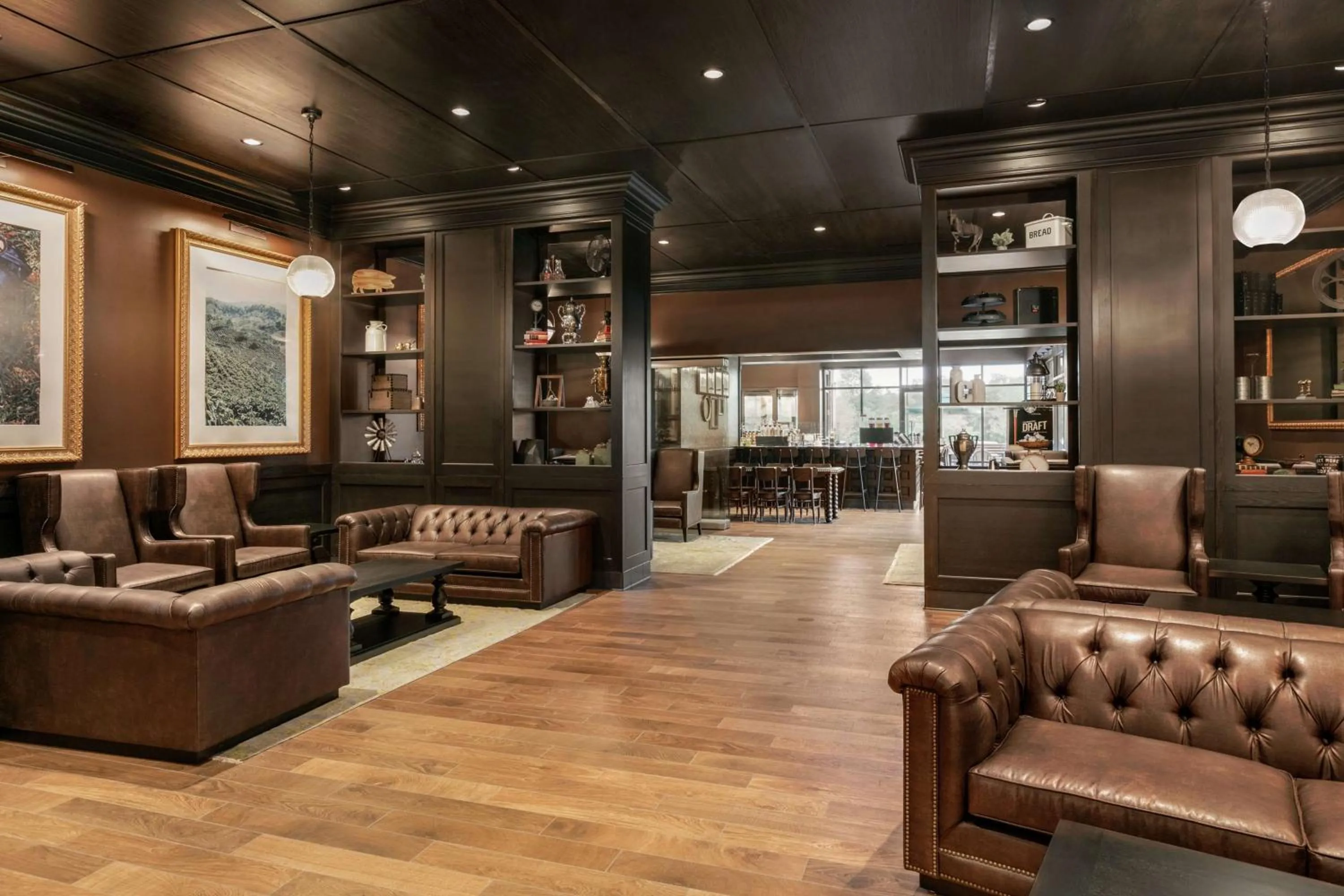 Dining area in Embassy Suites By Hilton Berkeley Heights
