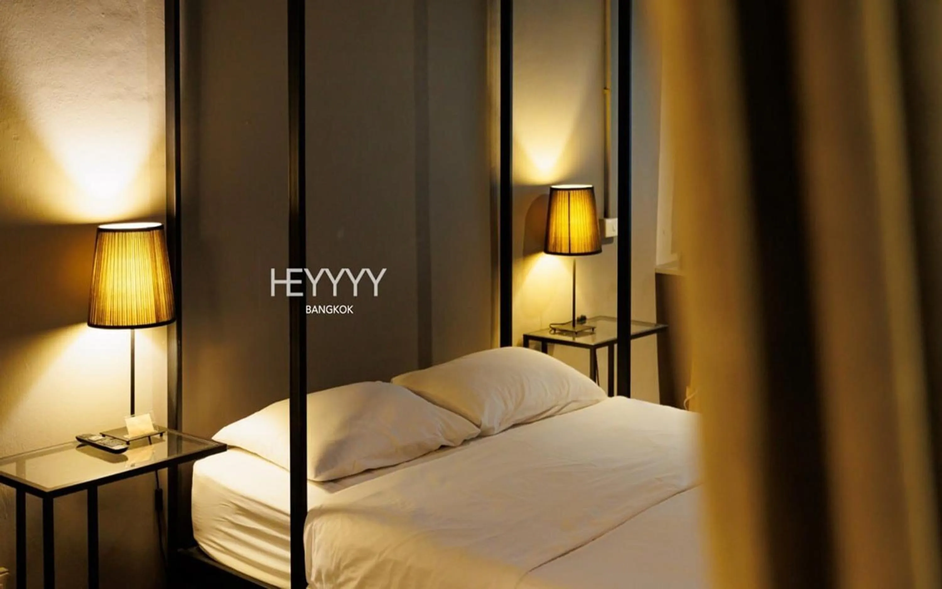 Bed in Heyyyy Bangkok