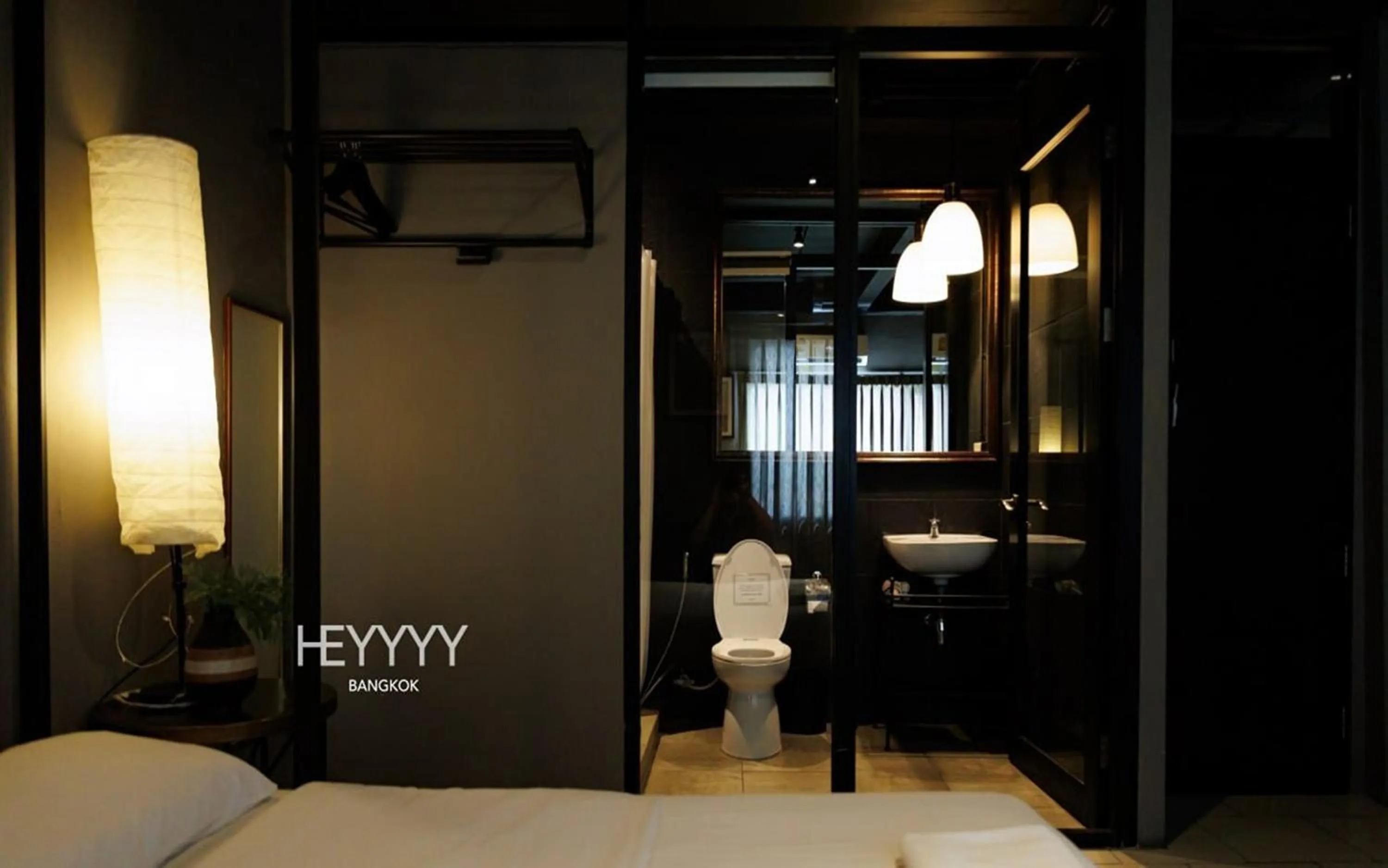 Bathroom, Bed in Heyyyy Bangkok