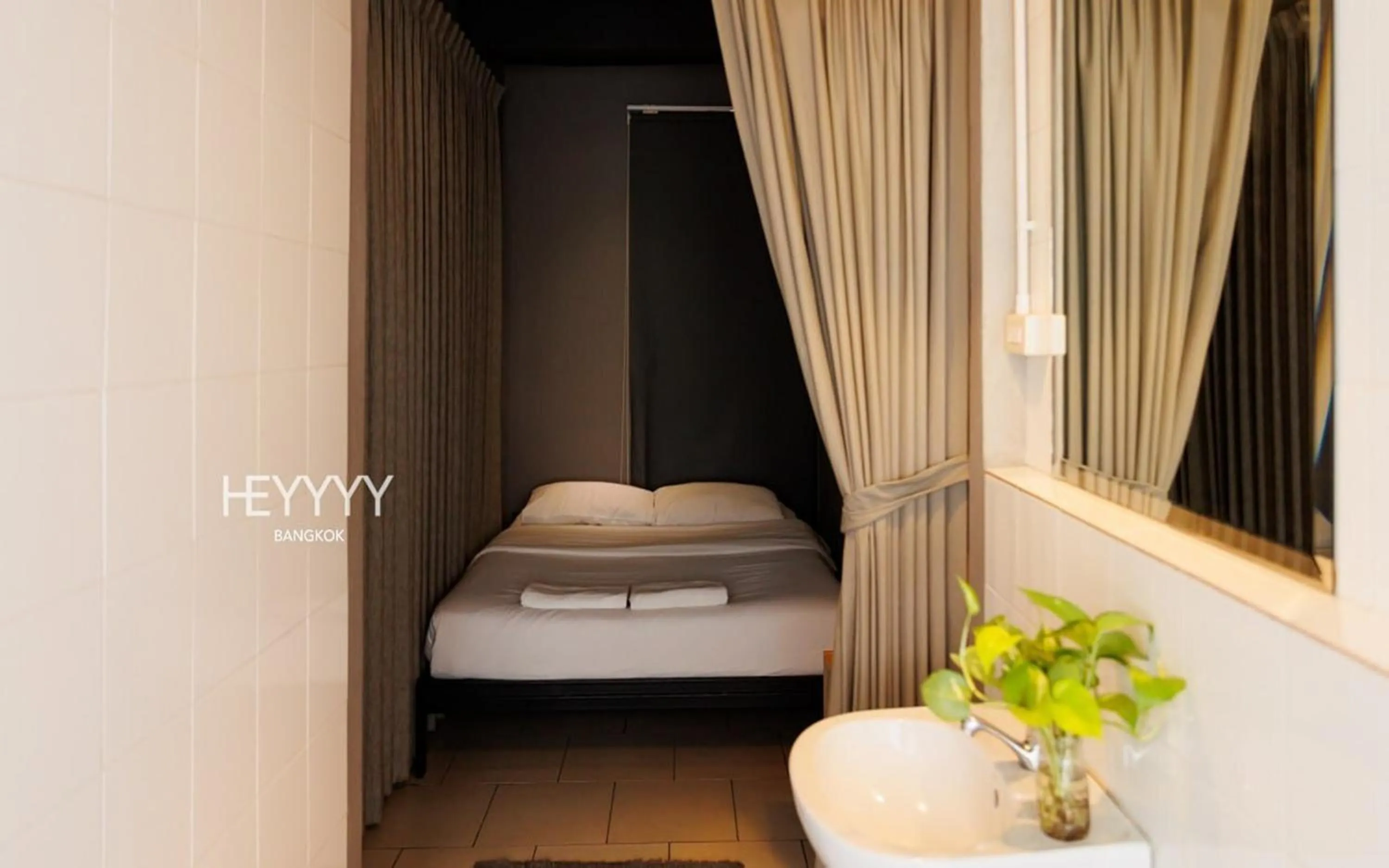 Bed in Heyyyy Bangkok