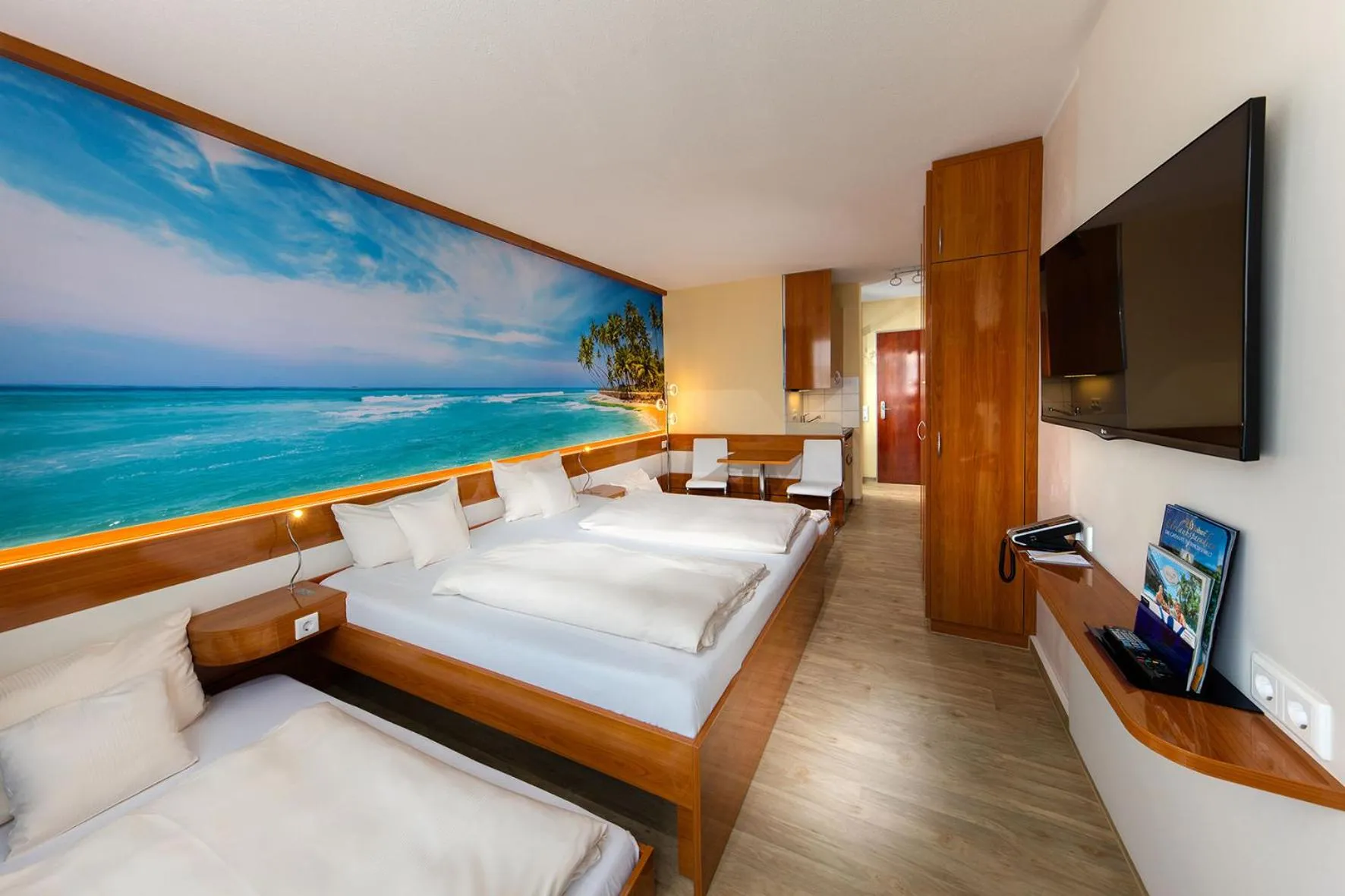 Photo of the whole room, Bed in Victory Gästehaus Therme Erding