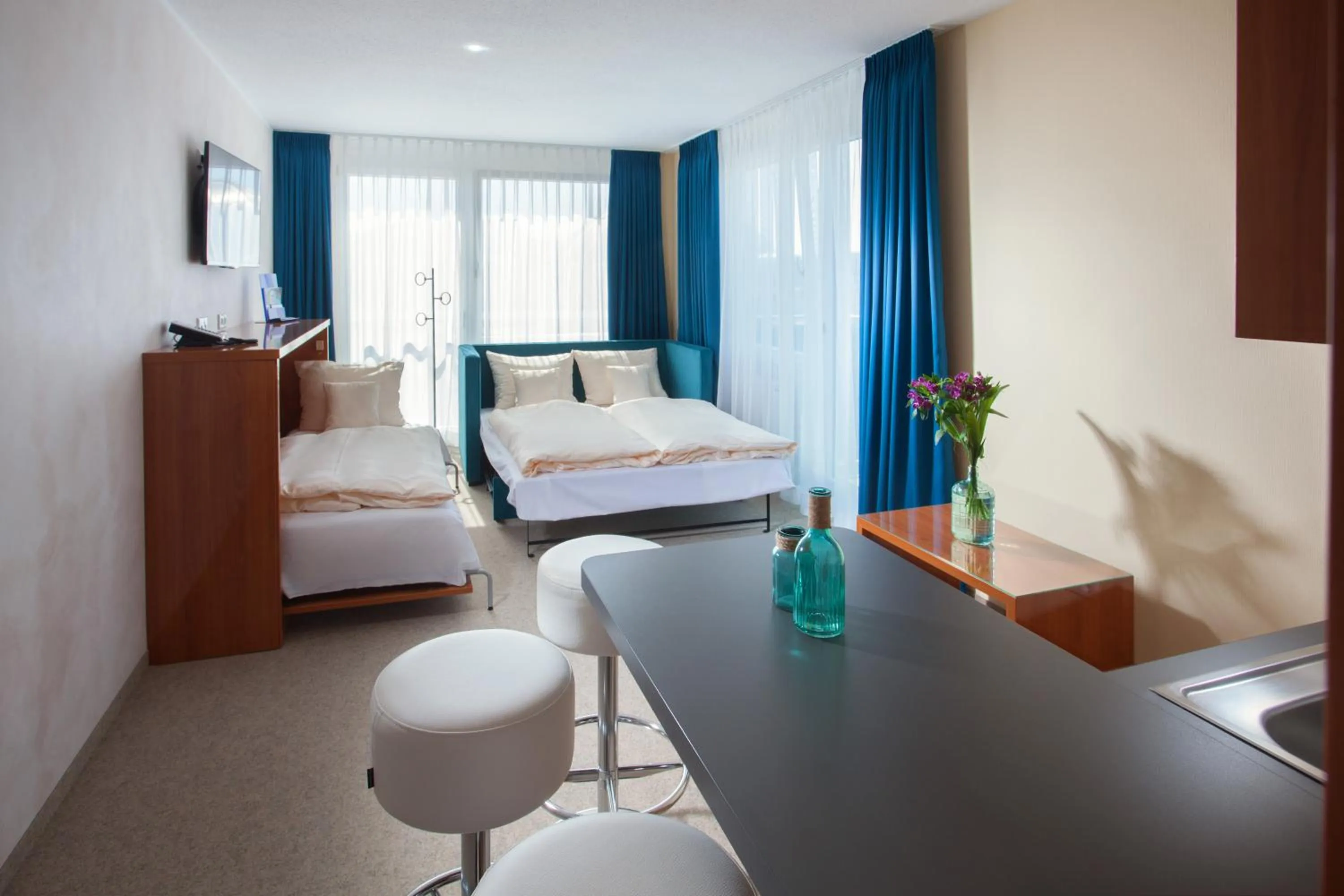 Photo of the whole room, Bed in Victory Gästehaus Therme Erding