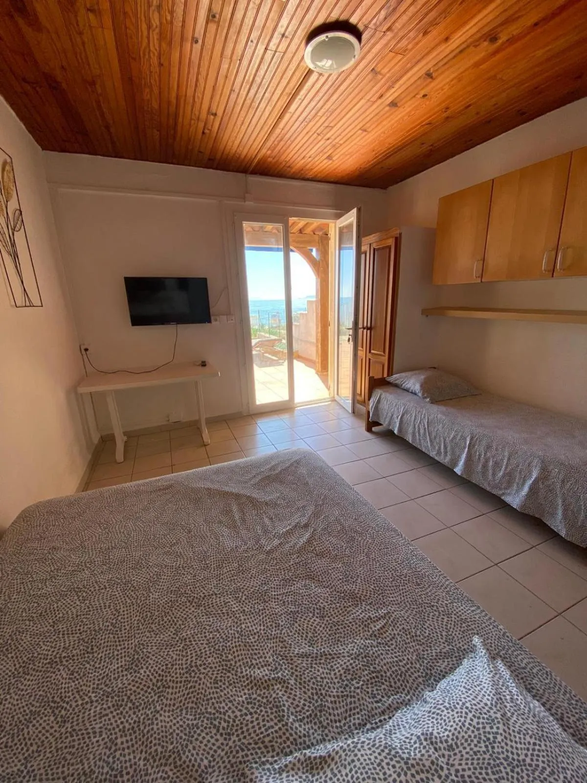 Photo of the whole room in Le Surplage