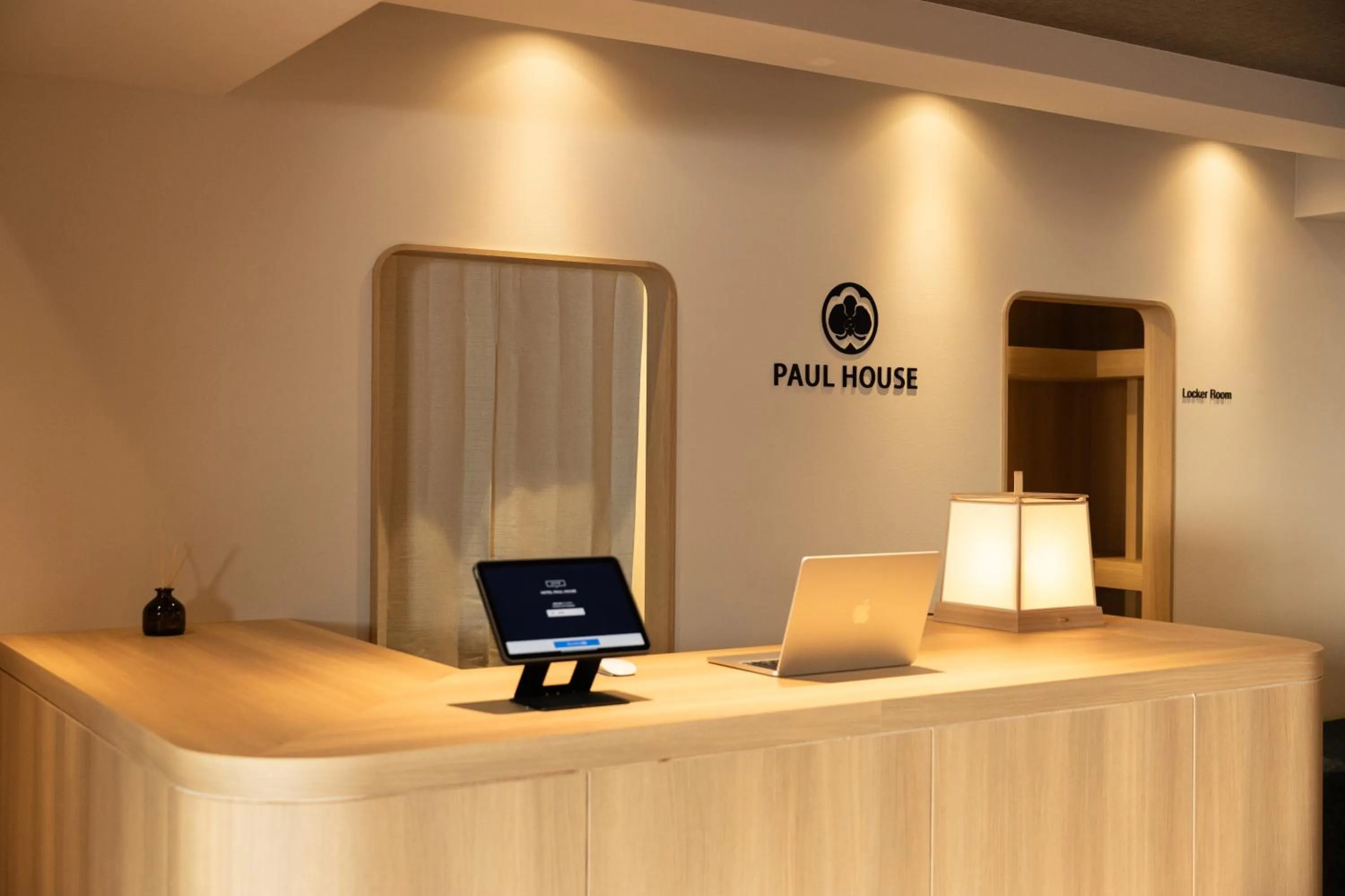 Logo/Certificate/Sign in Hotel Paul House