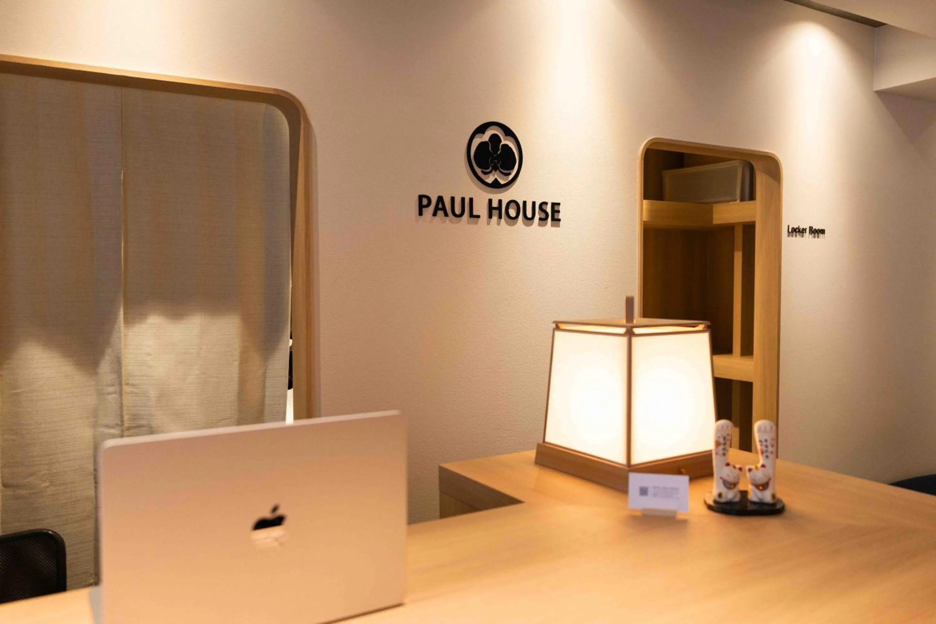 Property logo or sign in Hotel Paul House