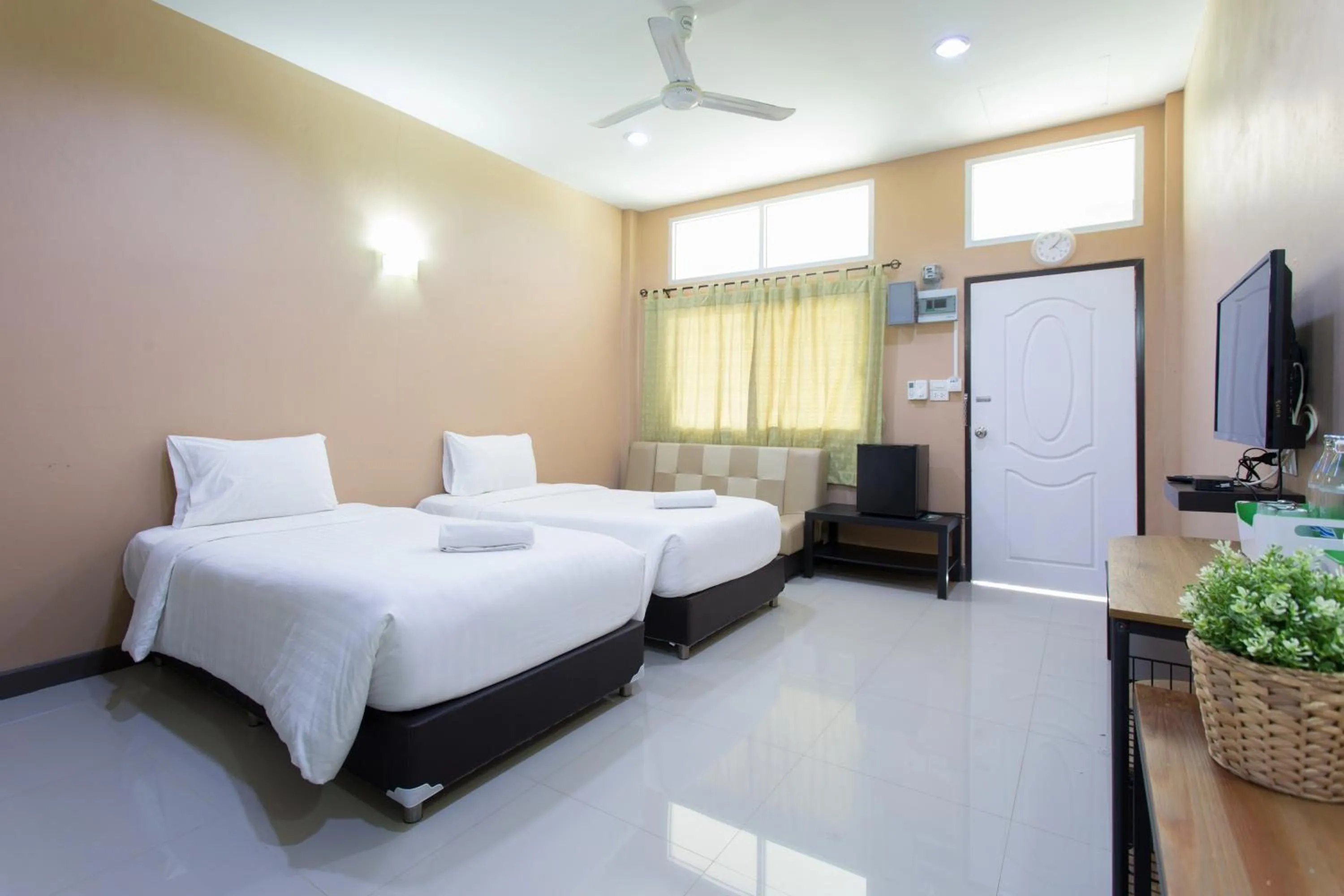 Bedroom, Bed in Grandsiri Resort KhaoYai