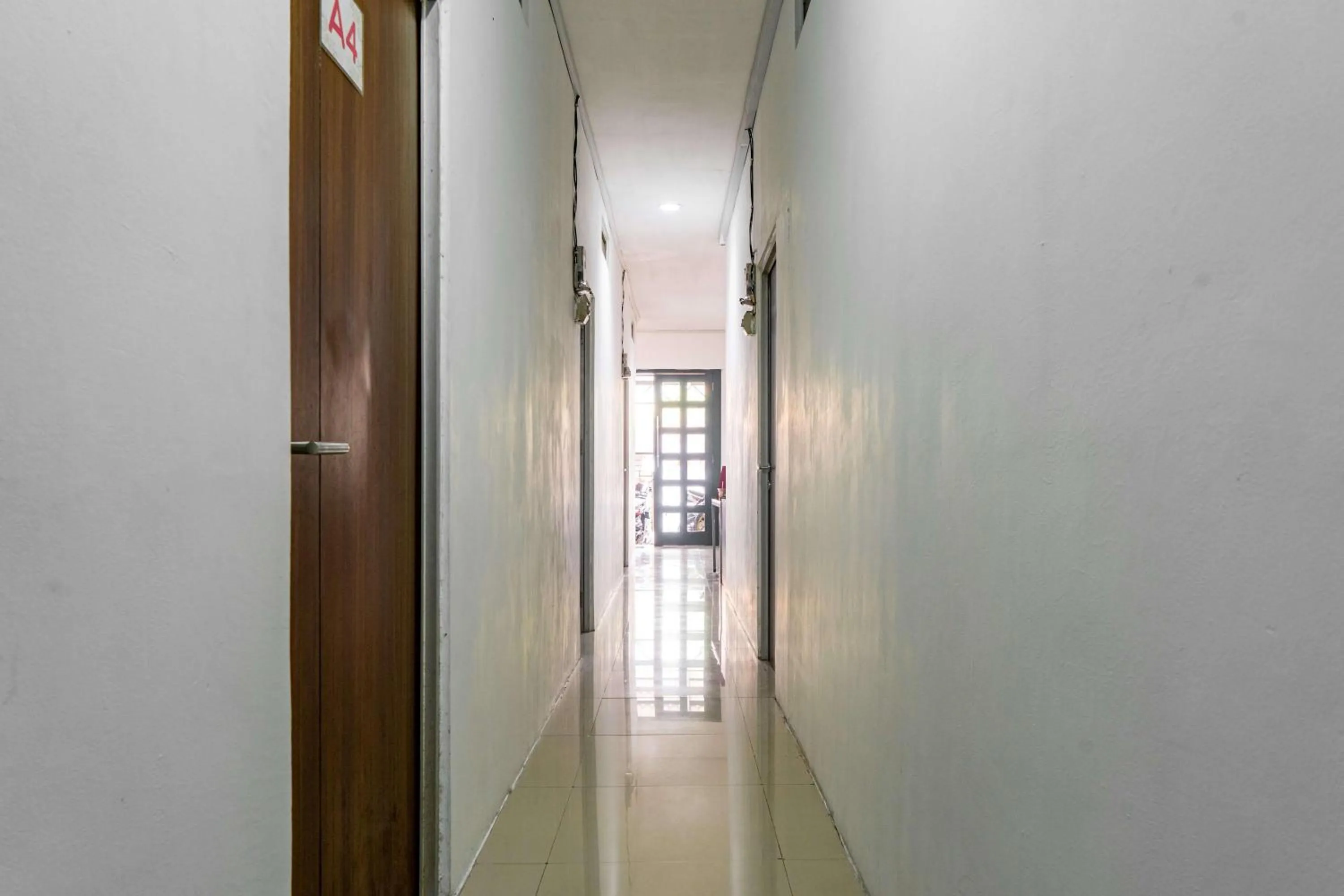 Property building in RedDoorz @ Kebon Kacang