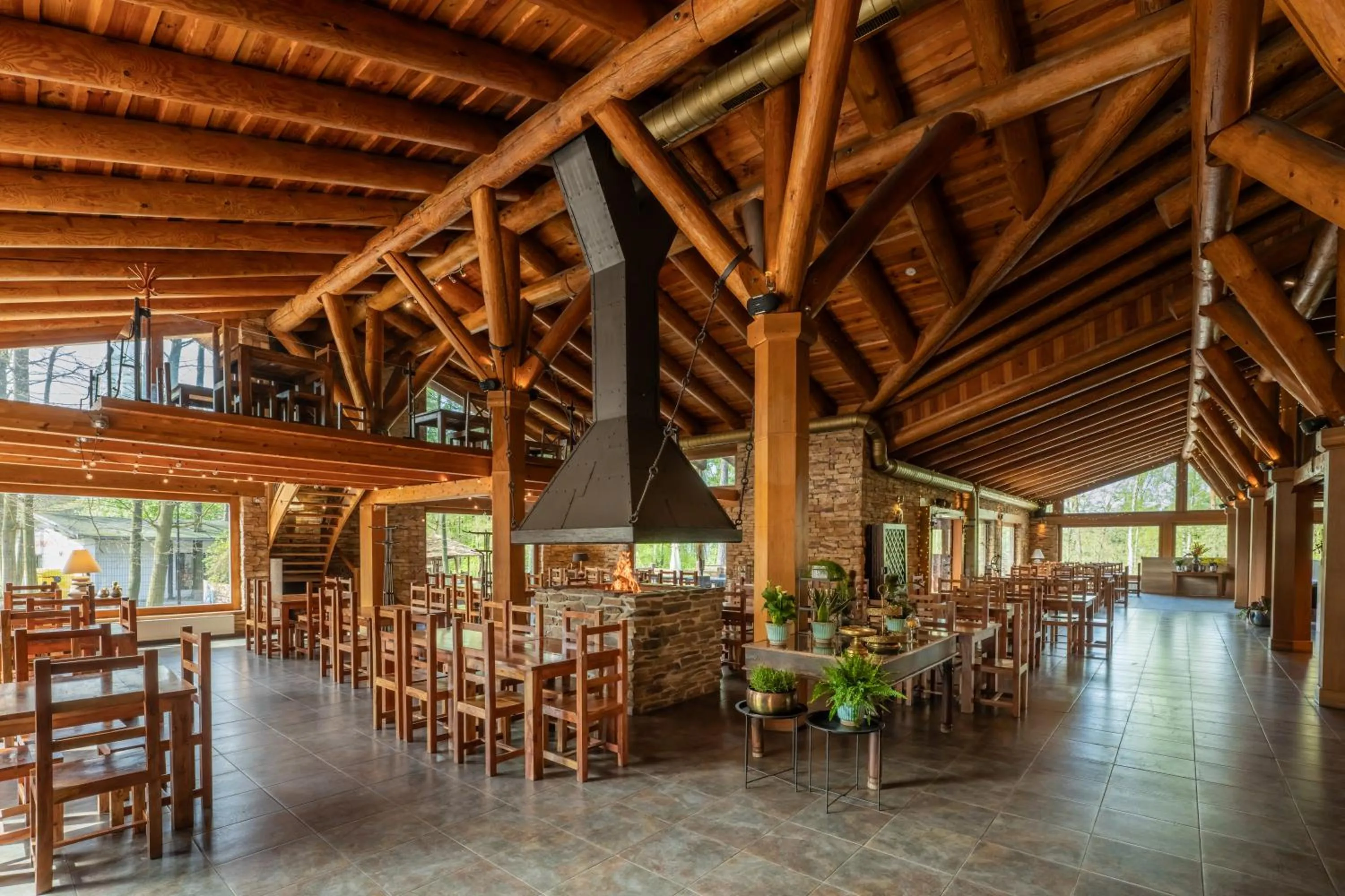 Restaurant/places to eat in Archa hotel