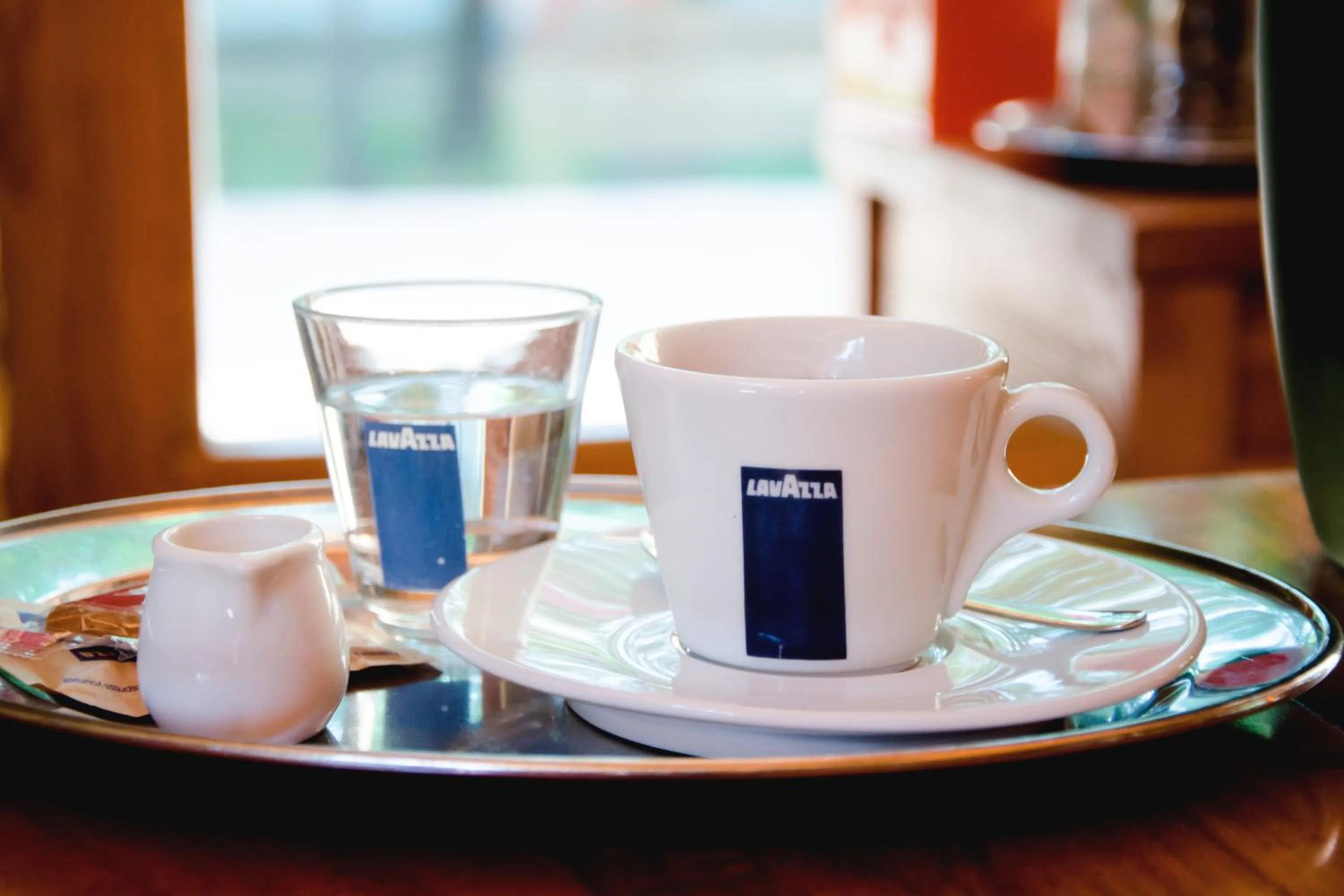 Restaurant/places to eat in Archa hotel