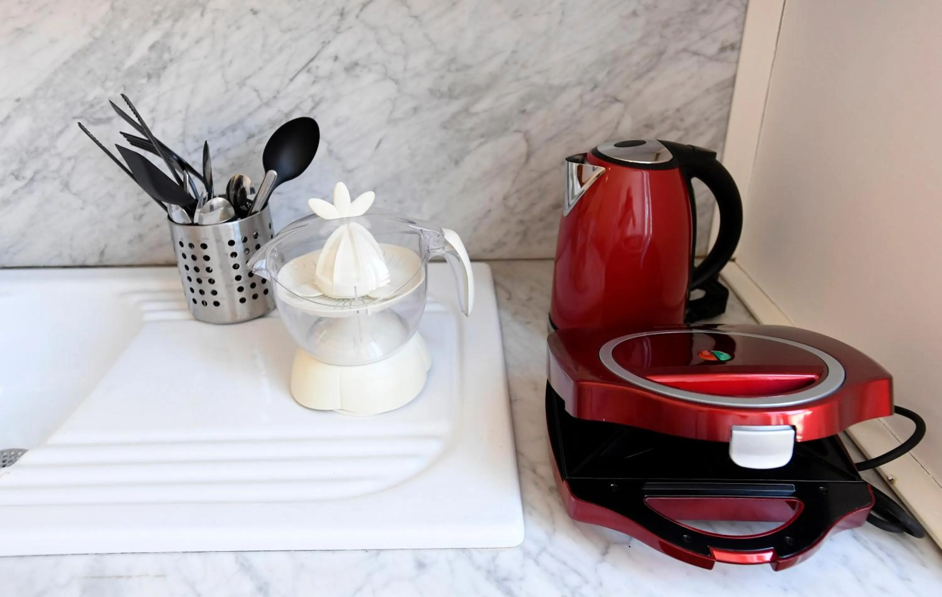 Coffee/tea facilities in Big House Colosseum