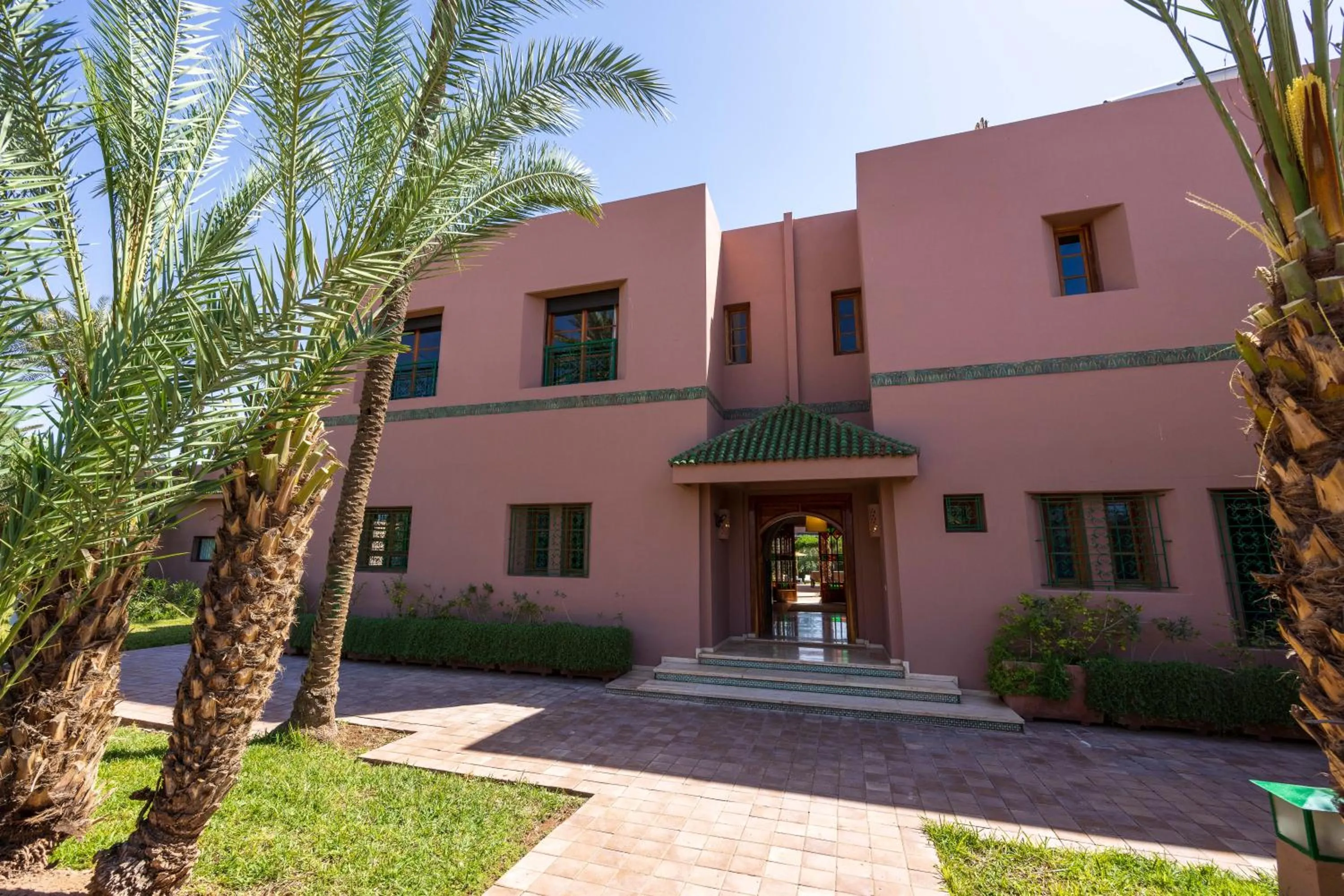 Property building in Domaine Abiad
