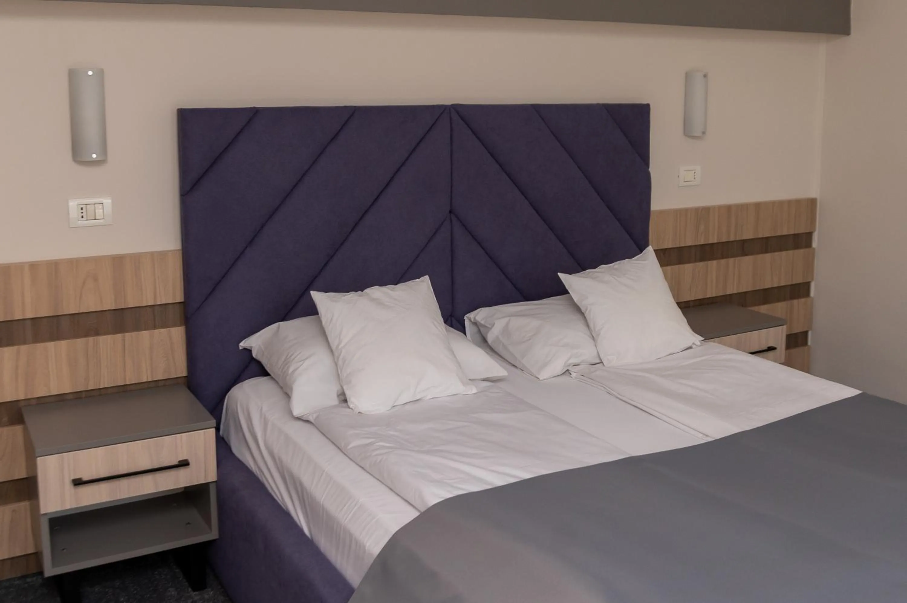 Photo of the whole room, Bed in Complex Turistic Monaco