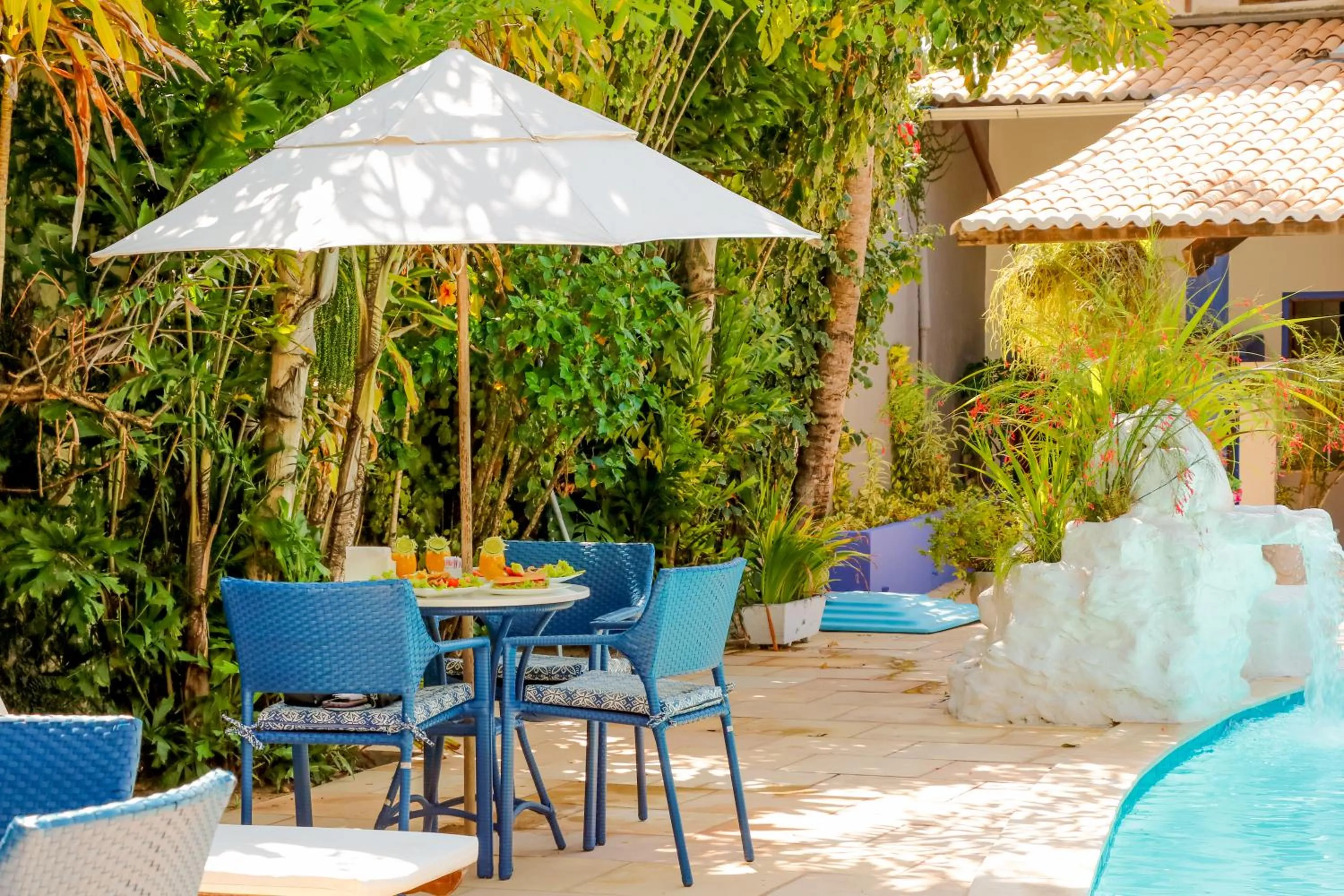 Swimming pool in Pousada Arriba Pipa