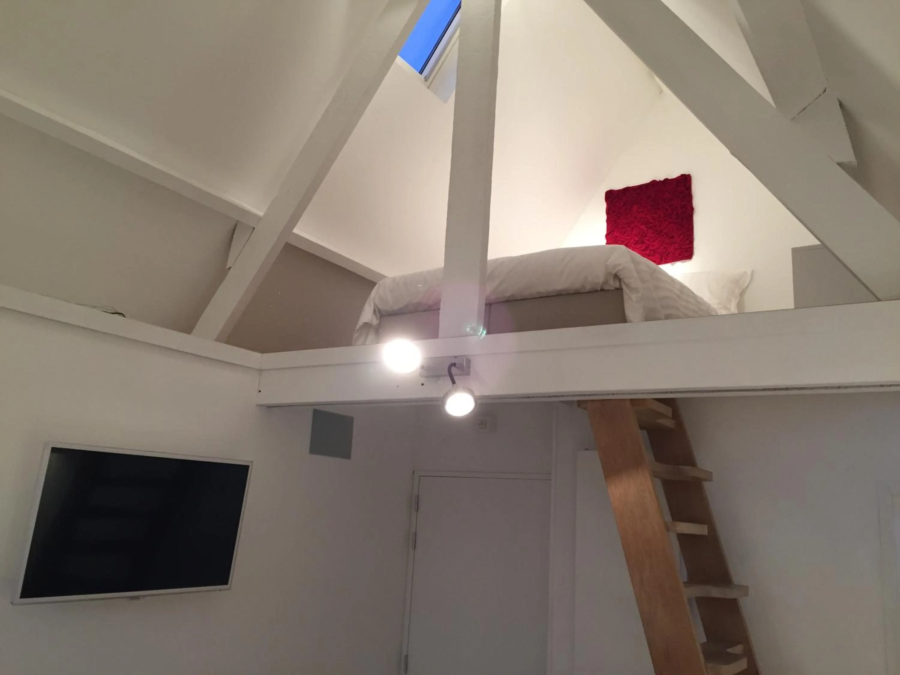 Decorative detail in B-Square