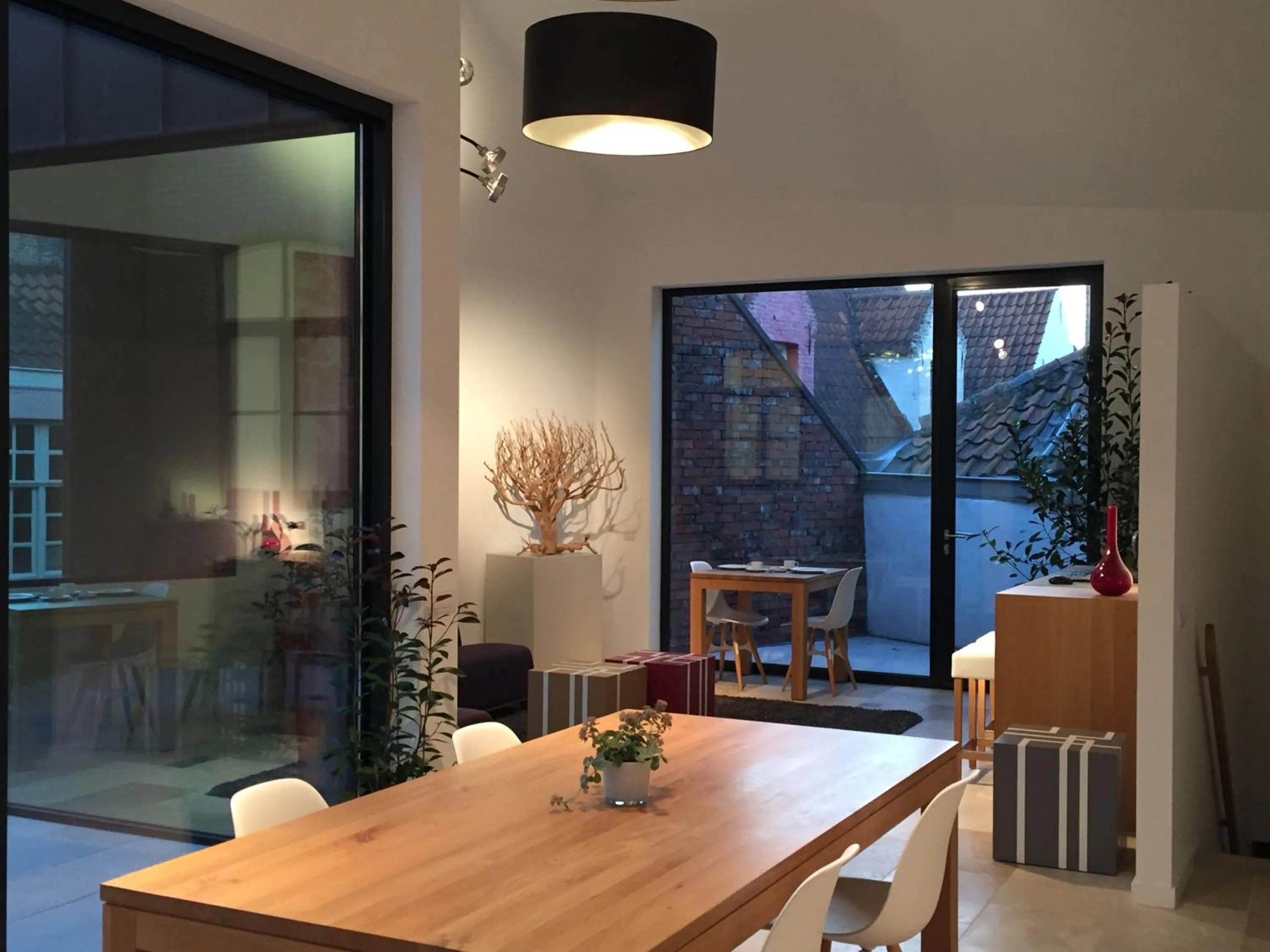 Dining area in B-Square