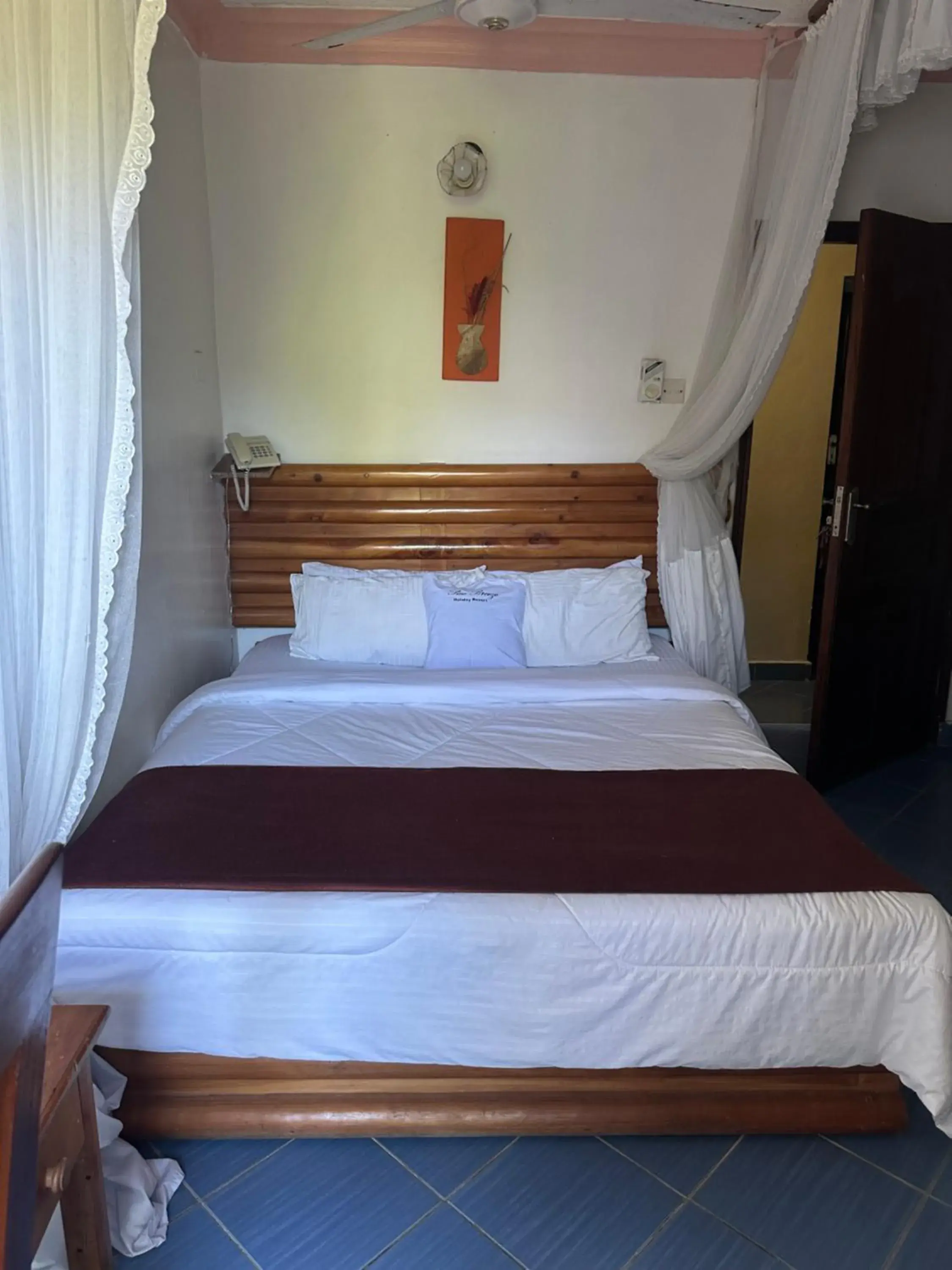 Standard Double Room - single occupancy in Pinebreeze Holiday Resort Standard Double Room - single occupancy in Pinebreeze Holiday Resort
