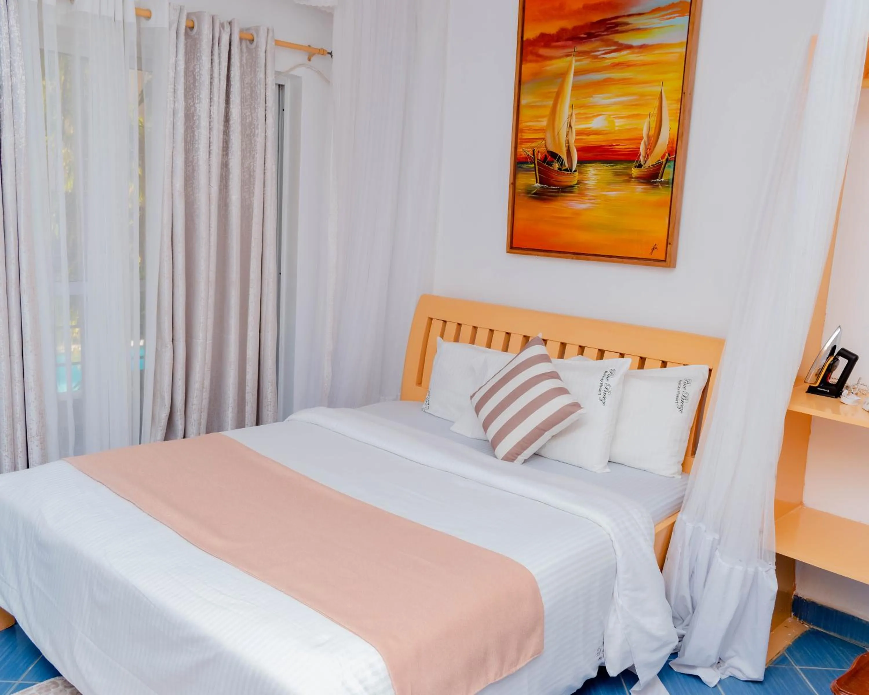 Bed in Pinebreeze Holiday Resort