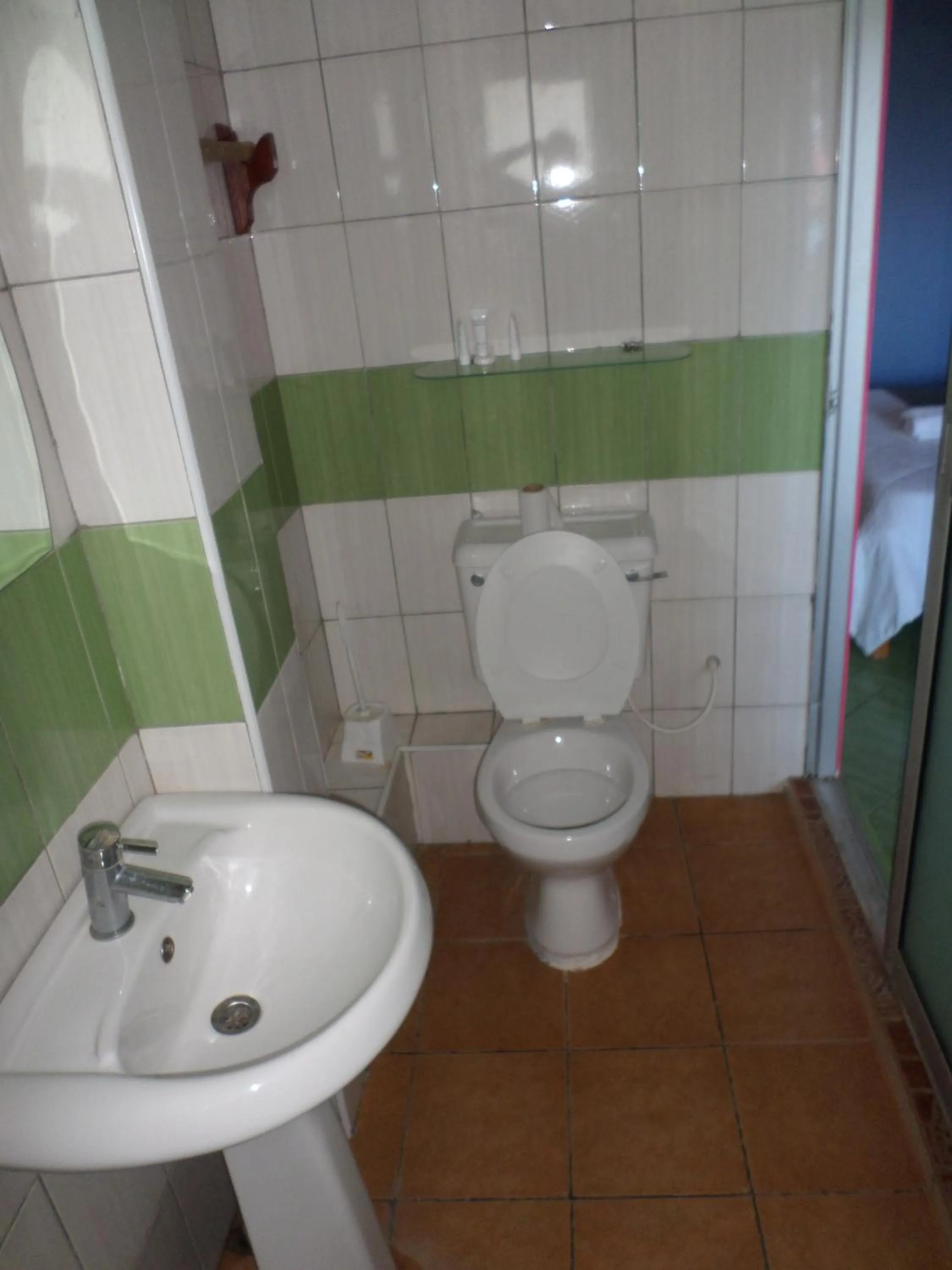 Toilet in Pinebreeze Holiday Resort