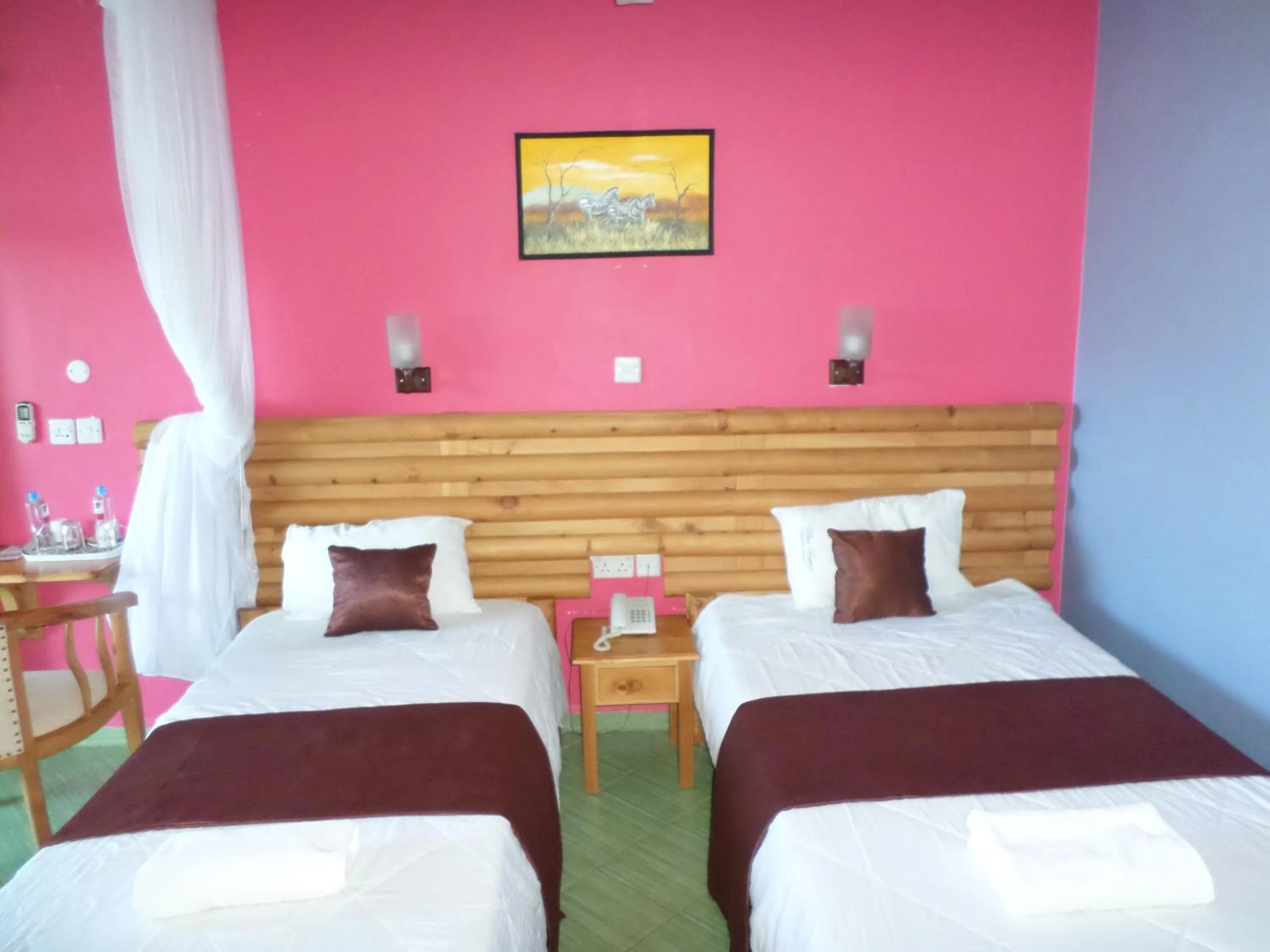 Bed in Pinebreeze Holiday Resort