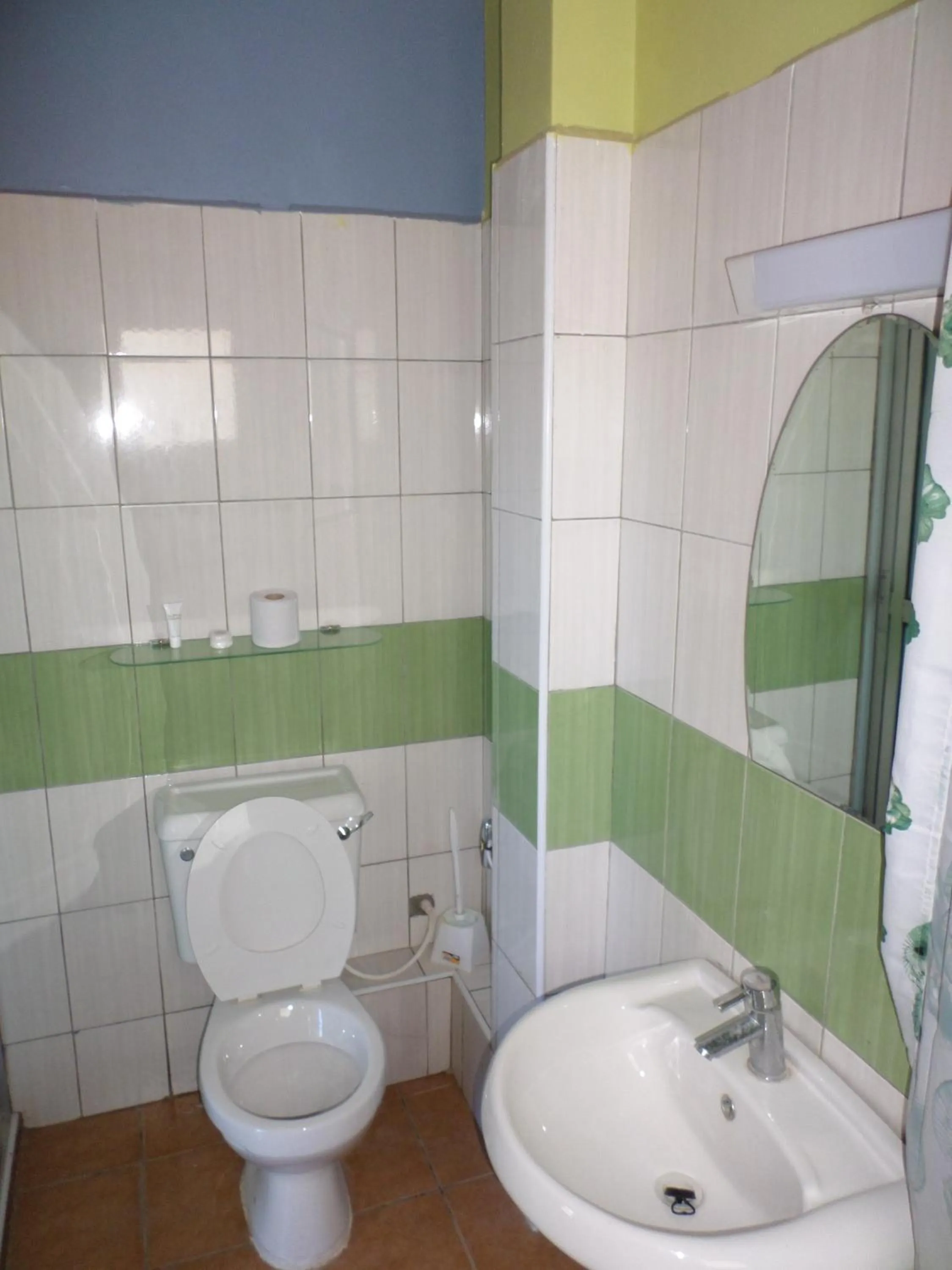 Bathroom in Pinebreeze Holiday Resort