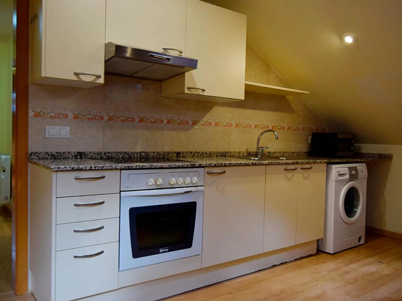 Kitchen or kitchenette in Apartamentos Pantebre 3000