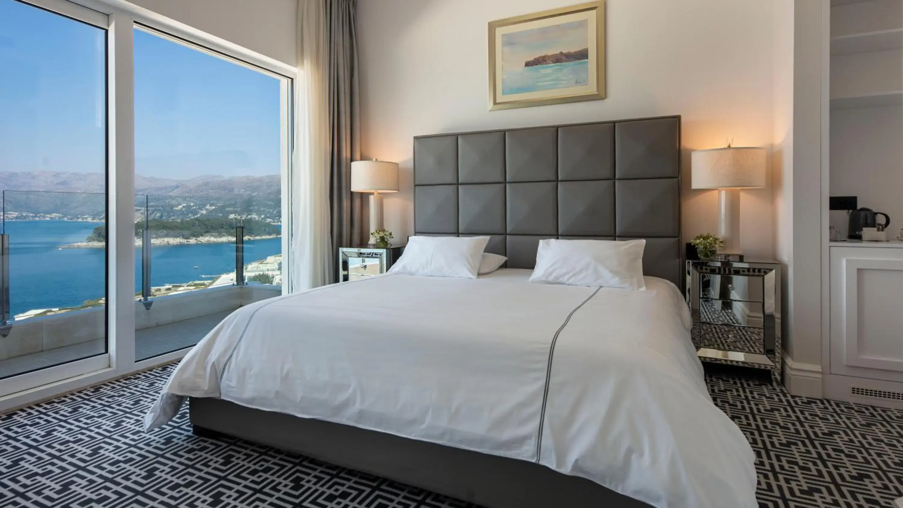 Royal Sky Room with Sea View and Balcony in Royal Neptun Hotel Royal Sky Room with Sea View and Balcony in Royal Neptun Hotel